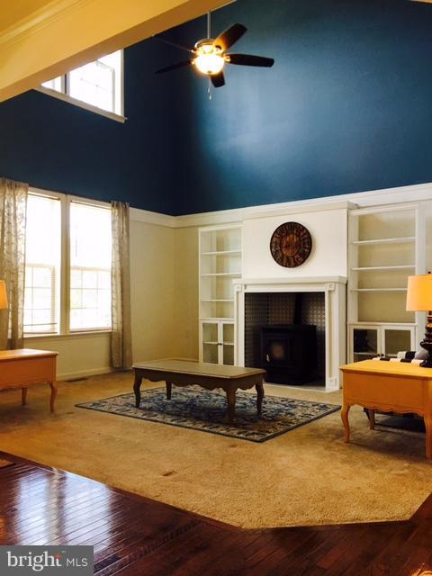 LAKELAND PLACE - Residential