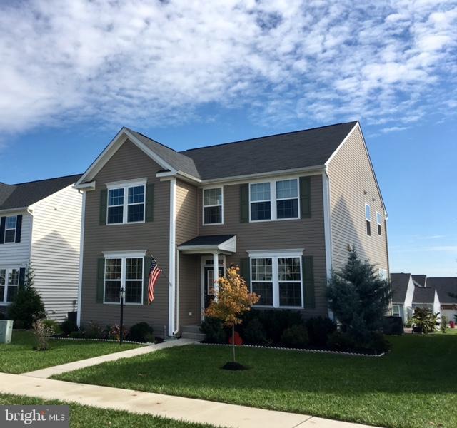 LAKELAND PLACE - Residential