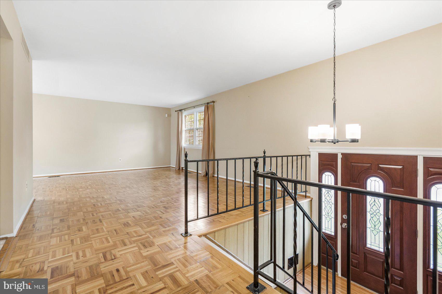 CROMWELL VALLEY - Residential Lease