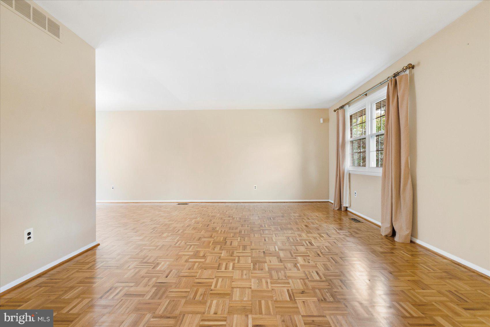 CROMWELL VALLEY - Residential Lease