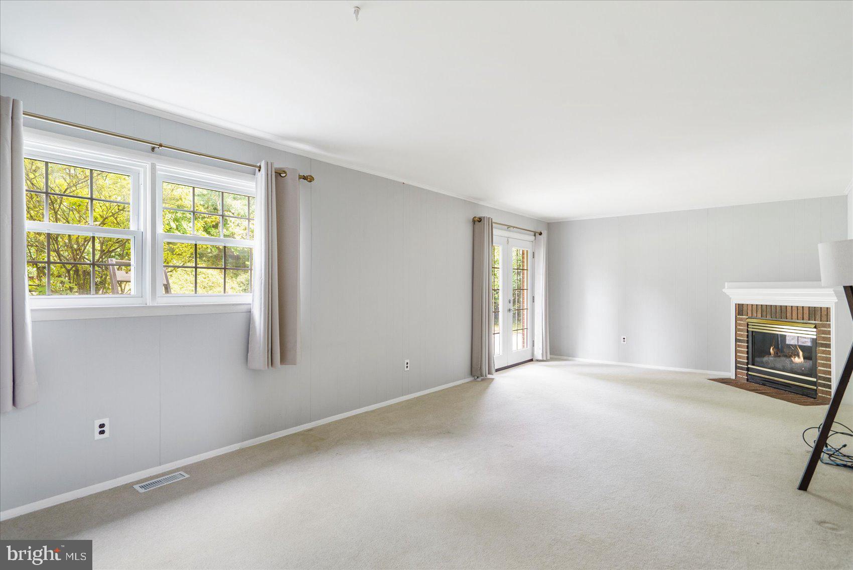 CROMWELL VALLEY - Residential Lease