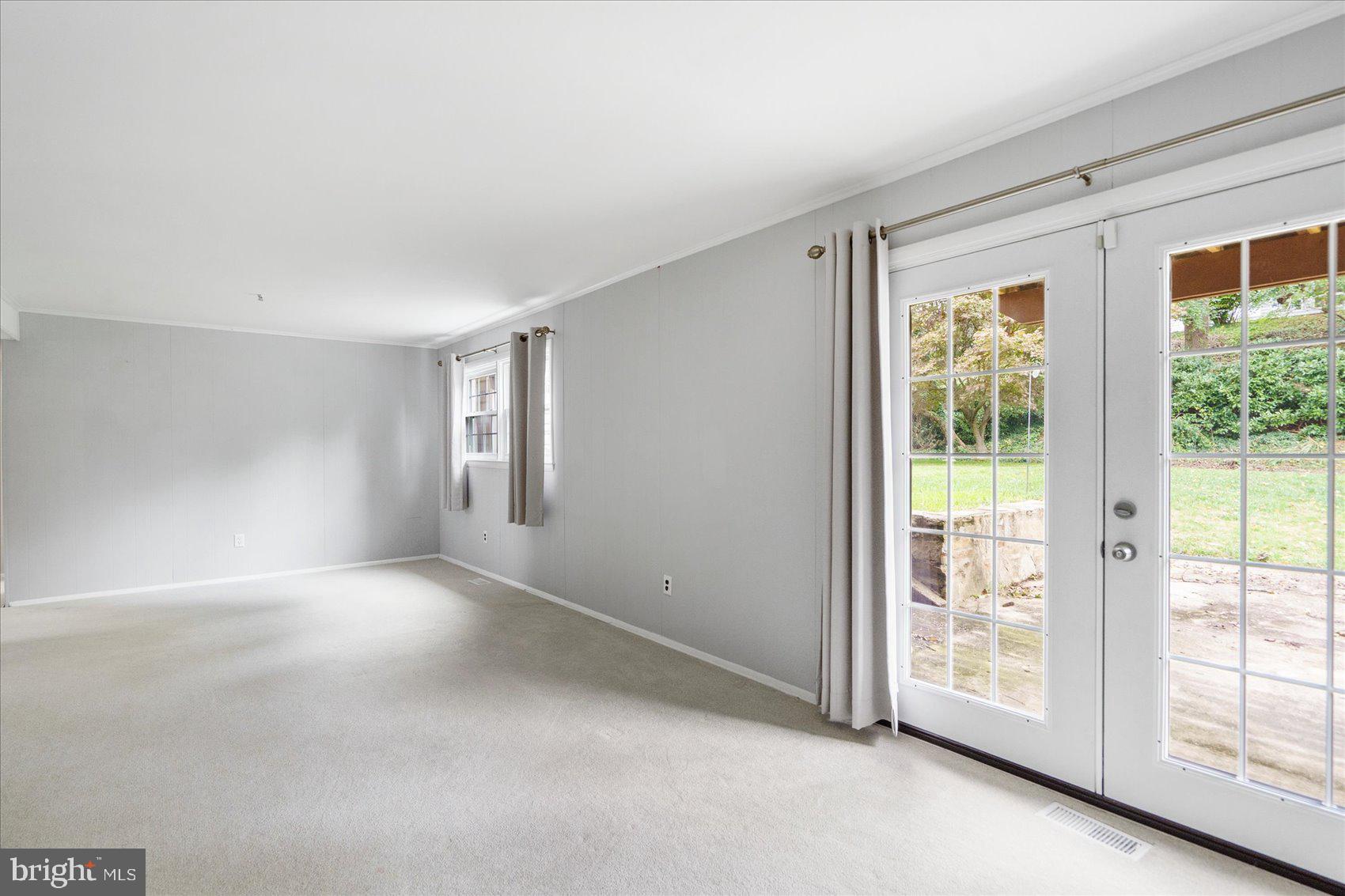 CROMWELL VALLEY - Residential Lease