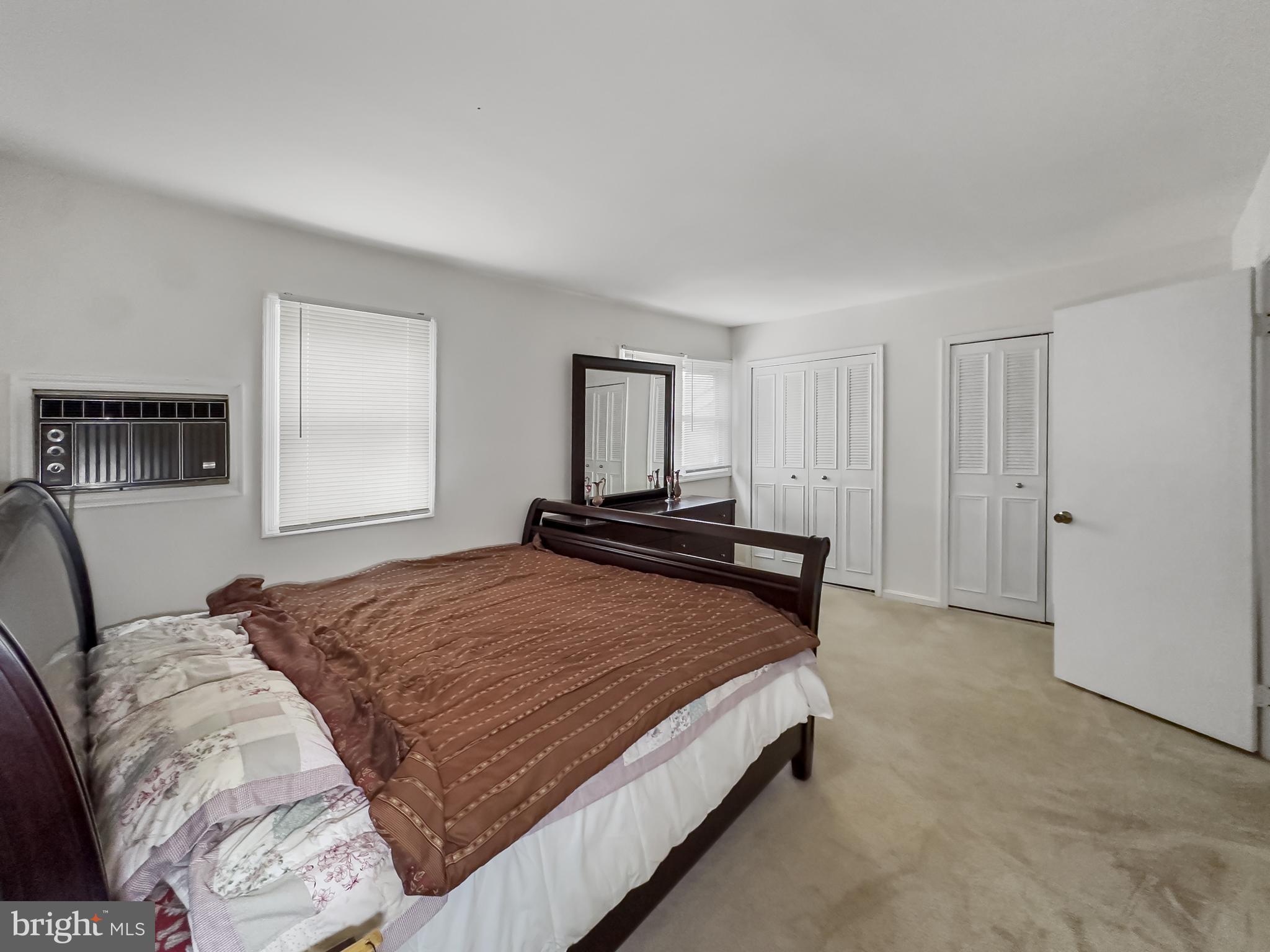 POINT OF WOODS - Residential