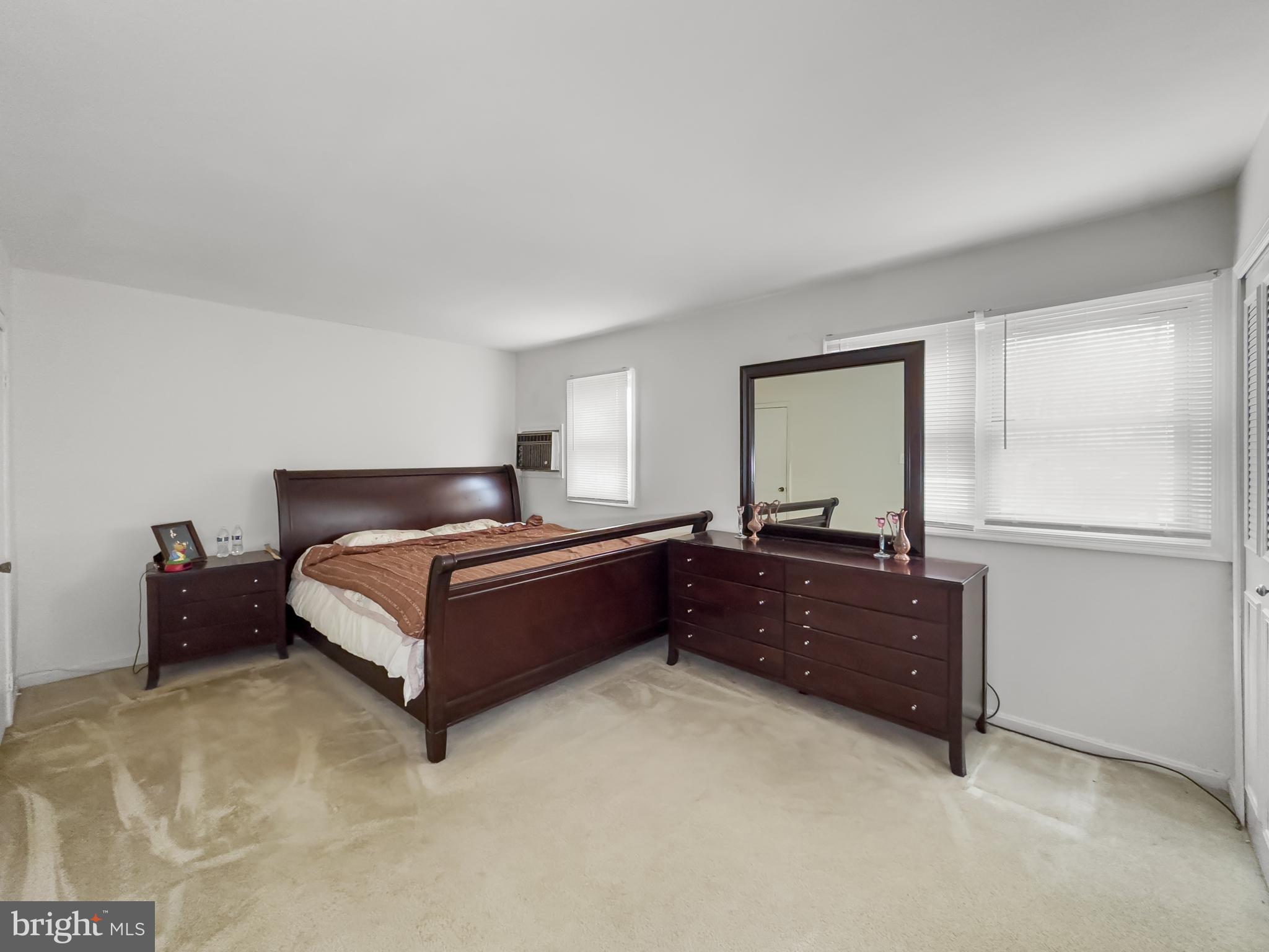 POINT OF WOODS - Residential