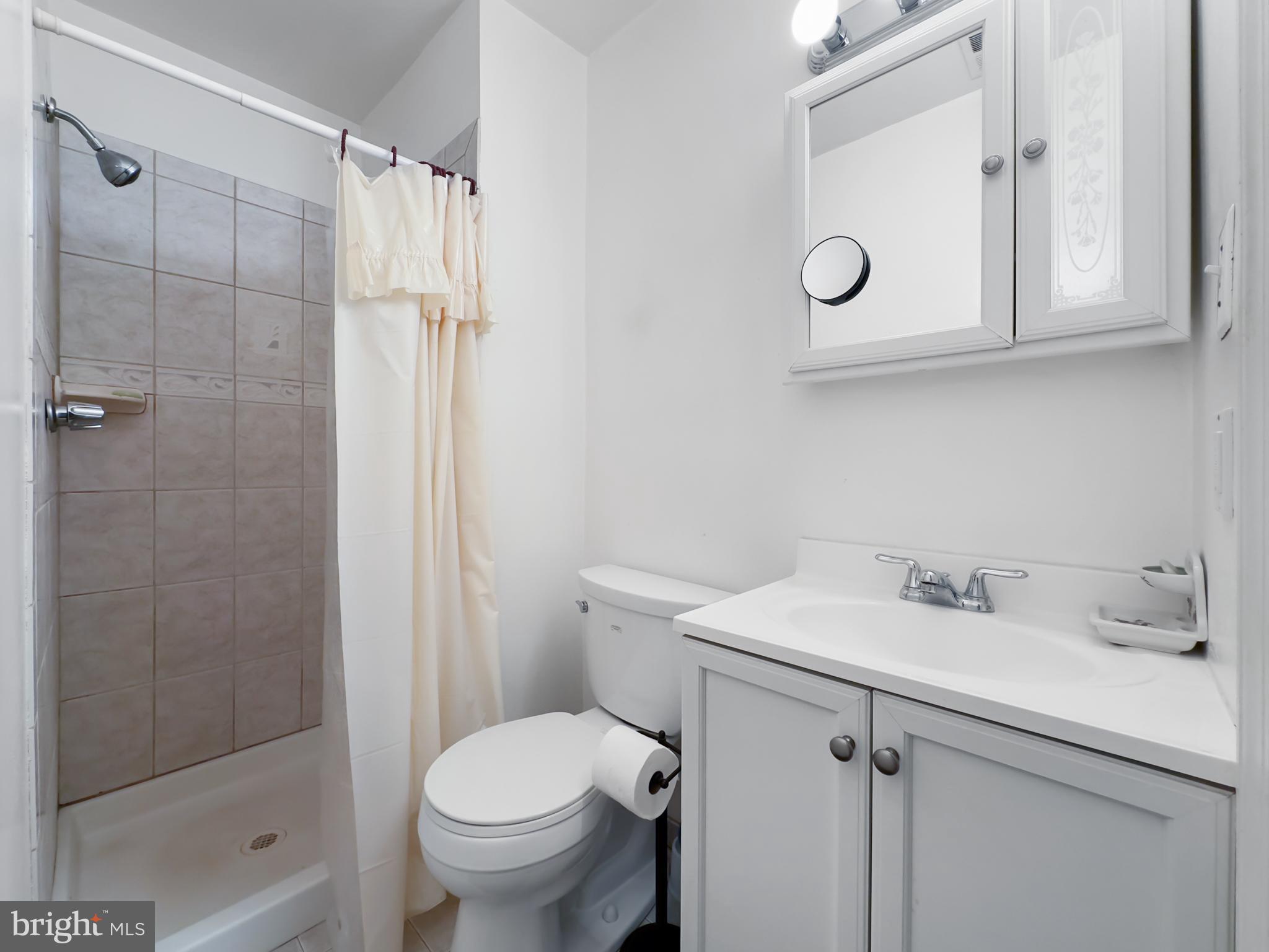 POINT OF WOODS - Residential