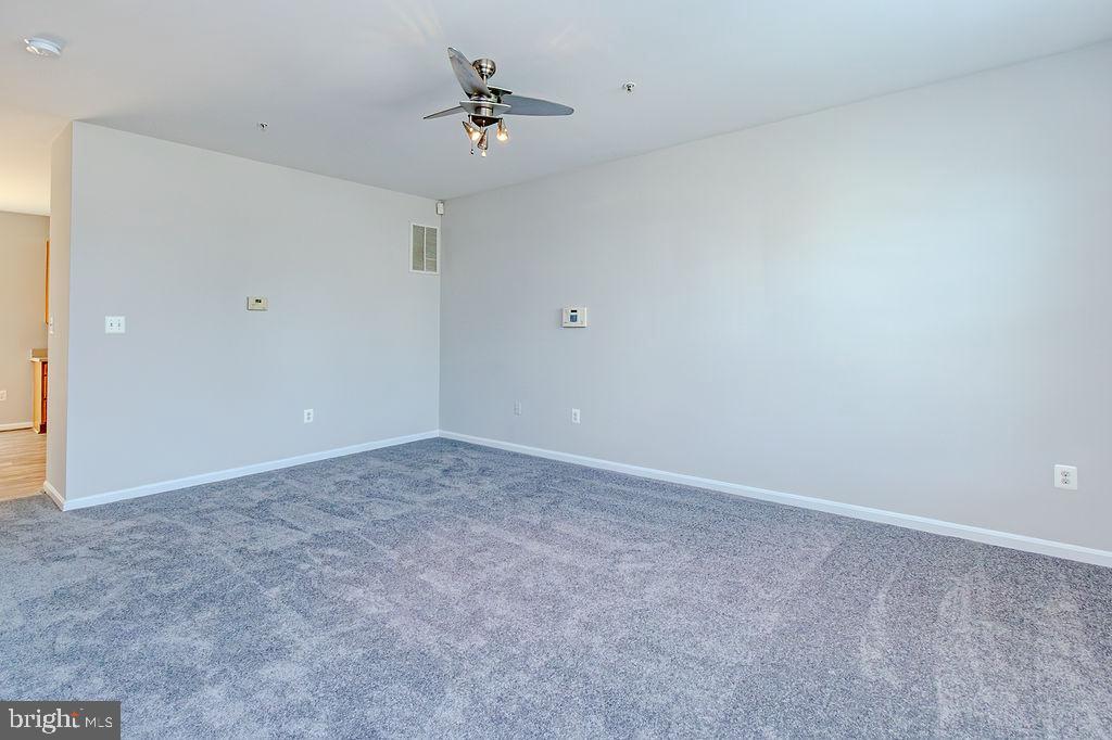 46124 THOROUGHBRED WAY