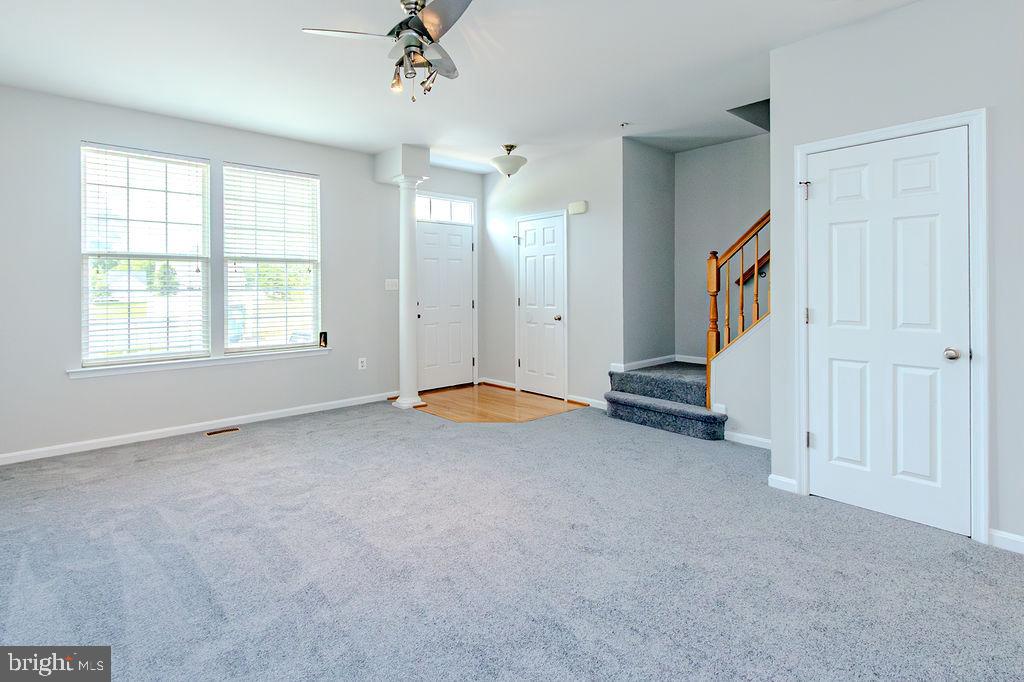 46124 THOROUGHBRED WAY