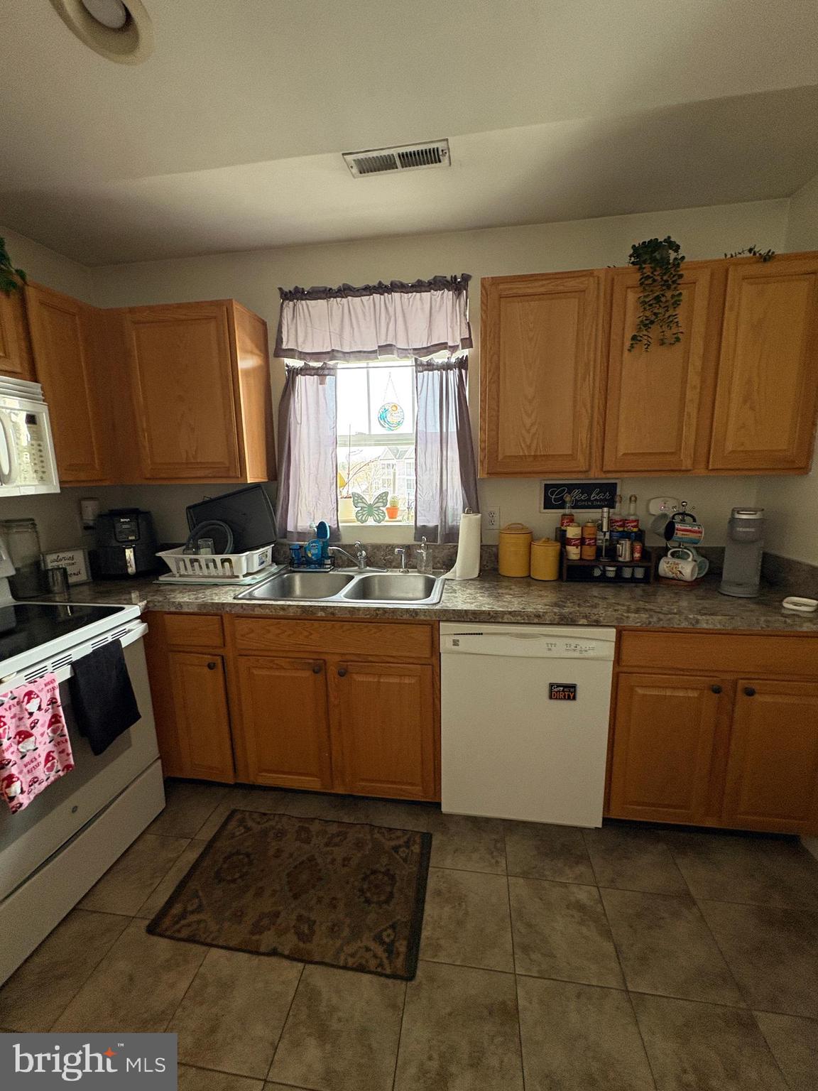 3303 S SAGAMORE DRIVE I