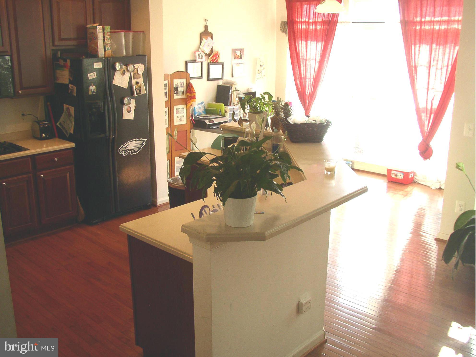 RIVERSIDE STATION - Residential Lease