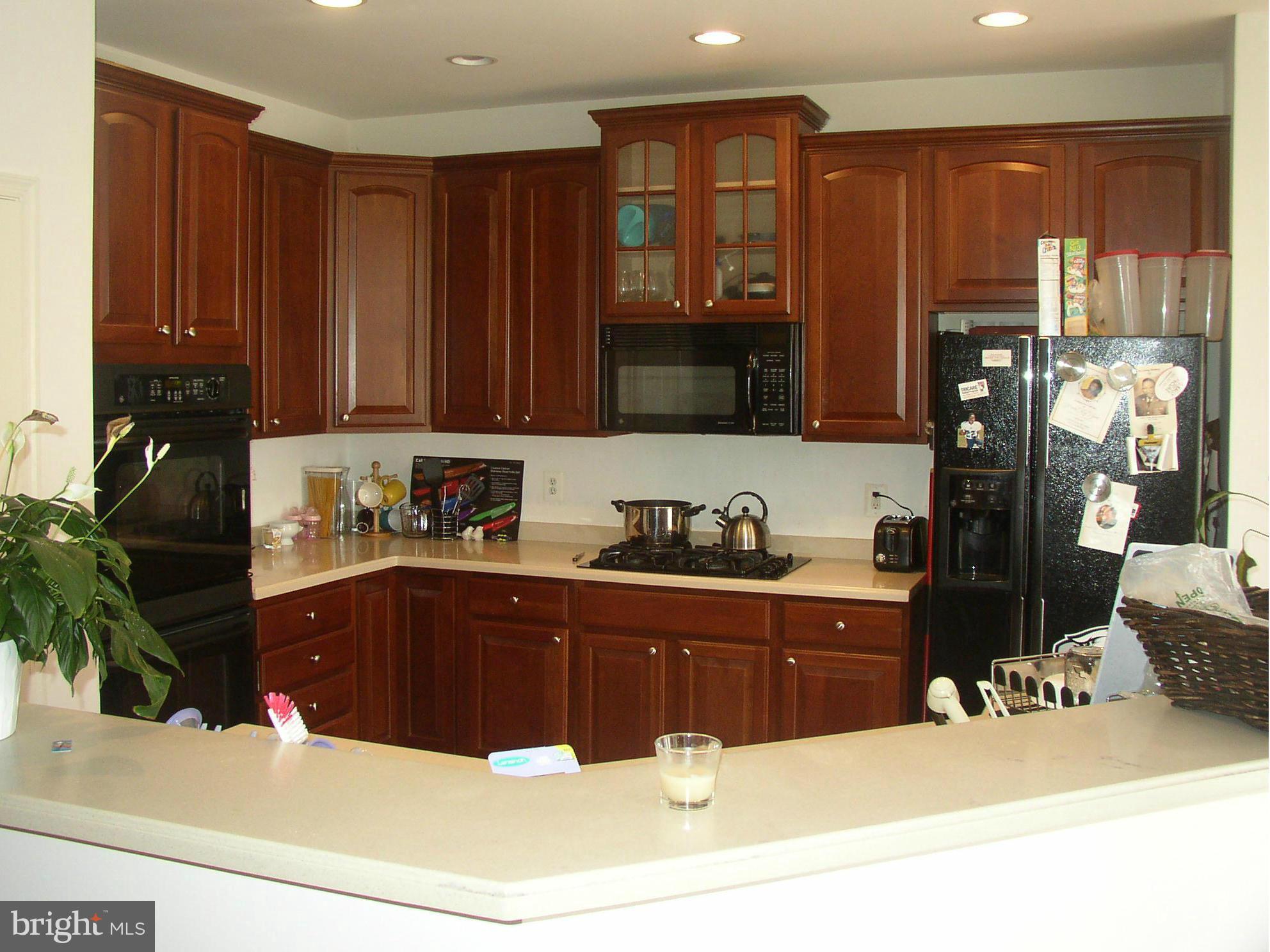 RIVERSIDE STATION - Residential Lease