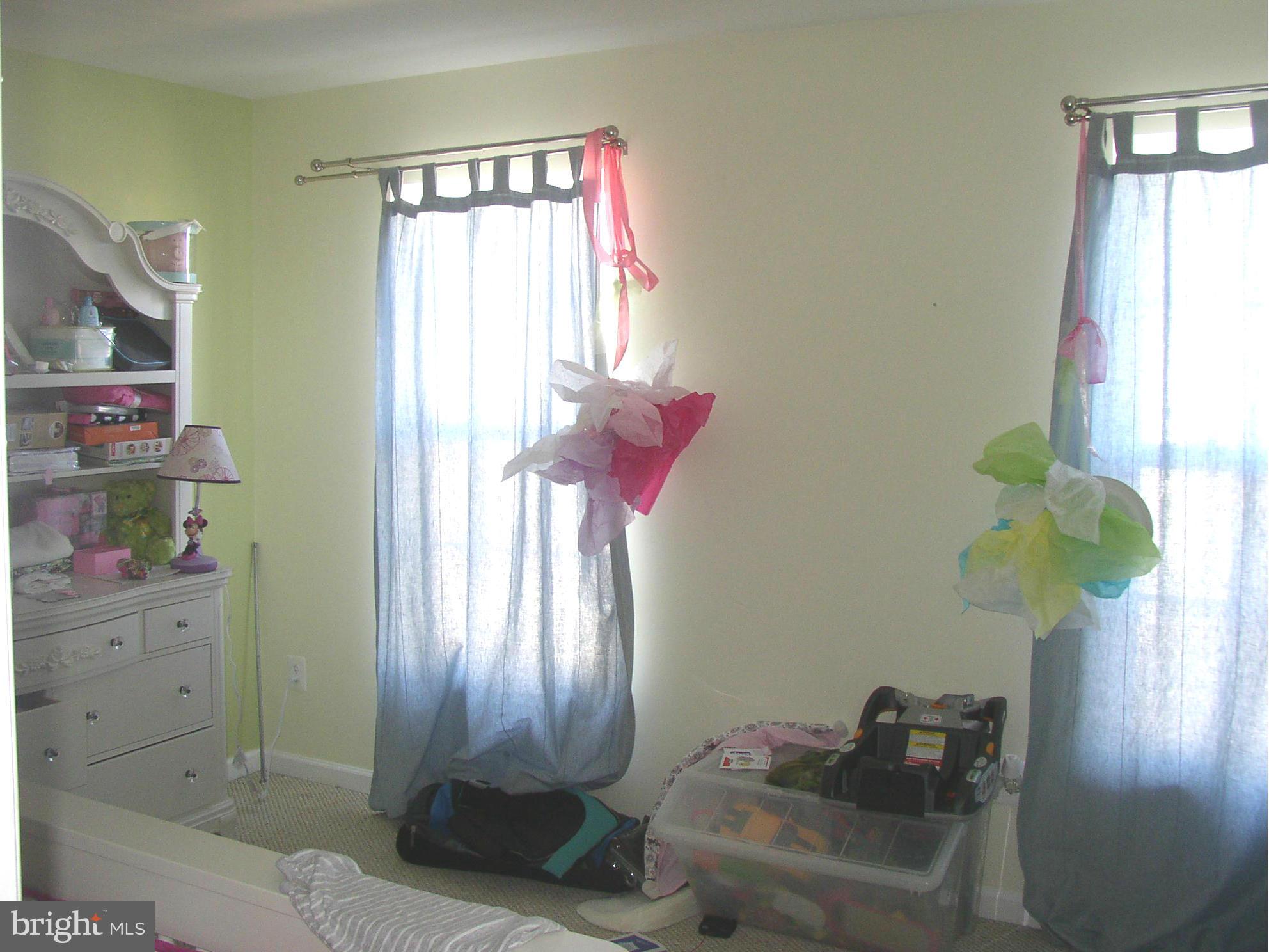 RIVERSIDE STATION - Residential Lease