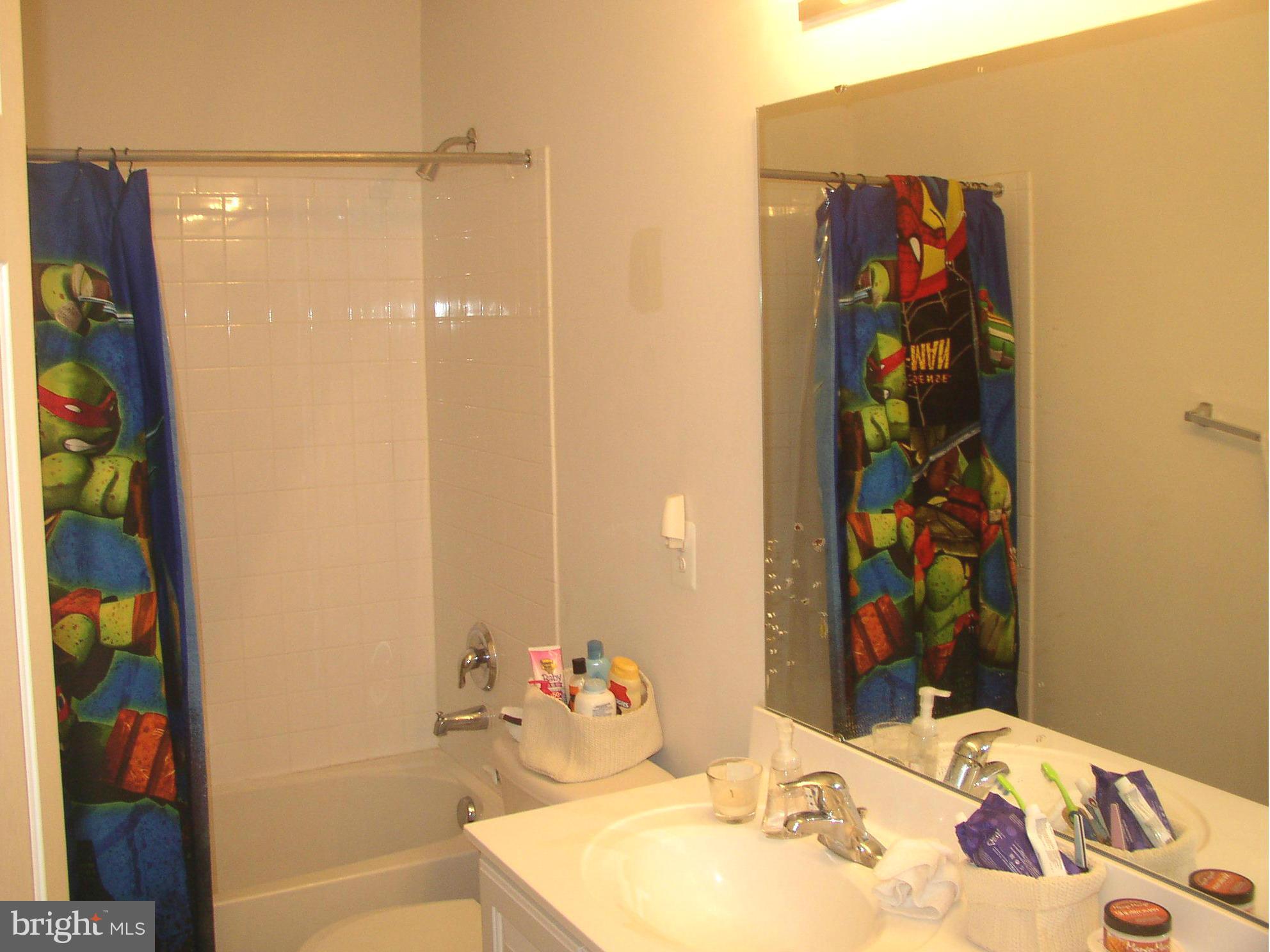 RIVERSIDE STATION - Residential Lease