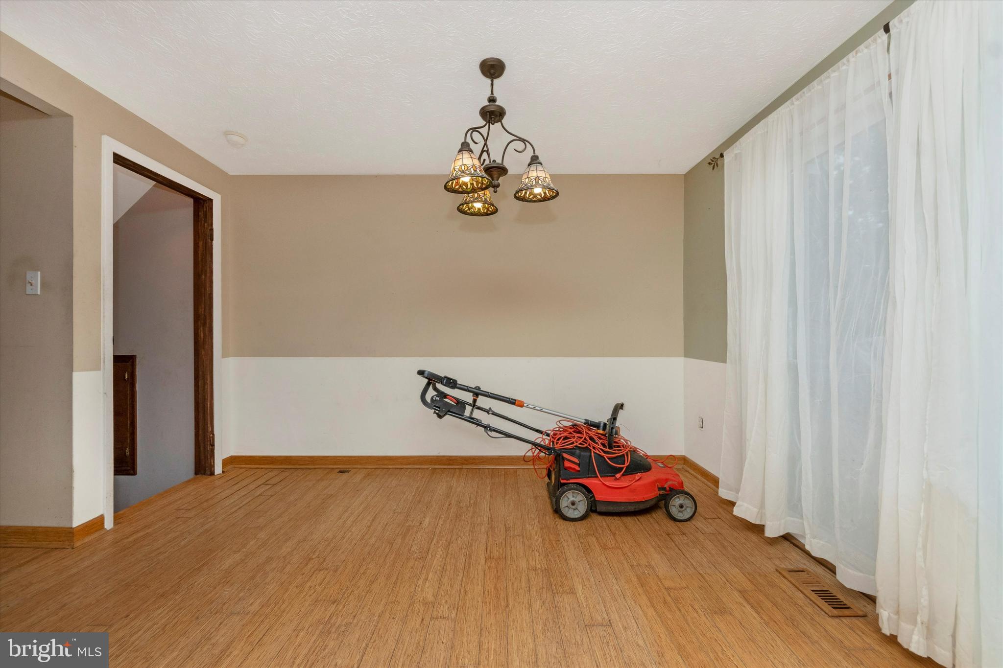 OAK SPRINGS - Residential