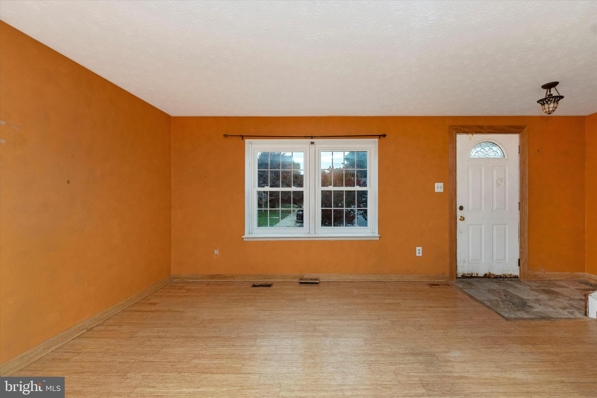 OAK SPRINGS - Residential