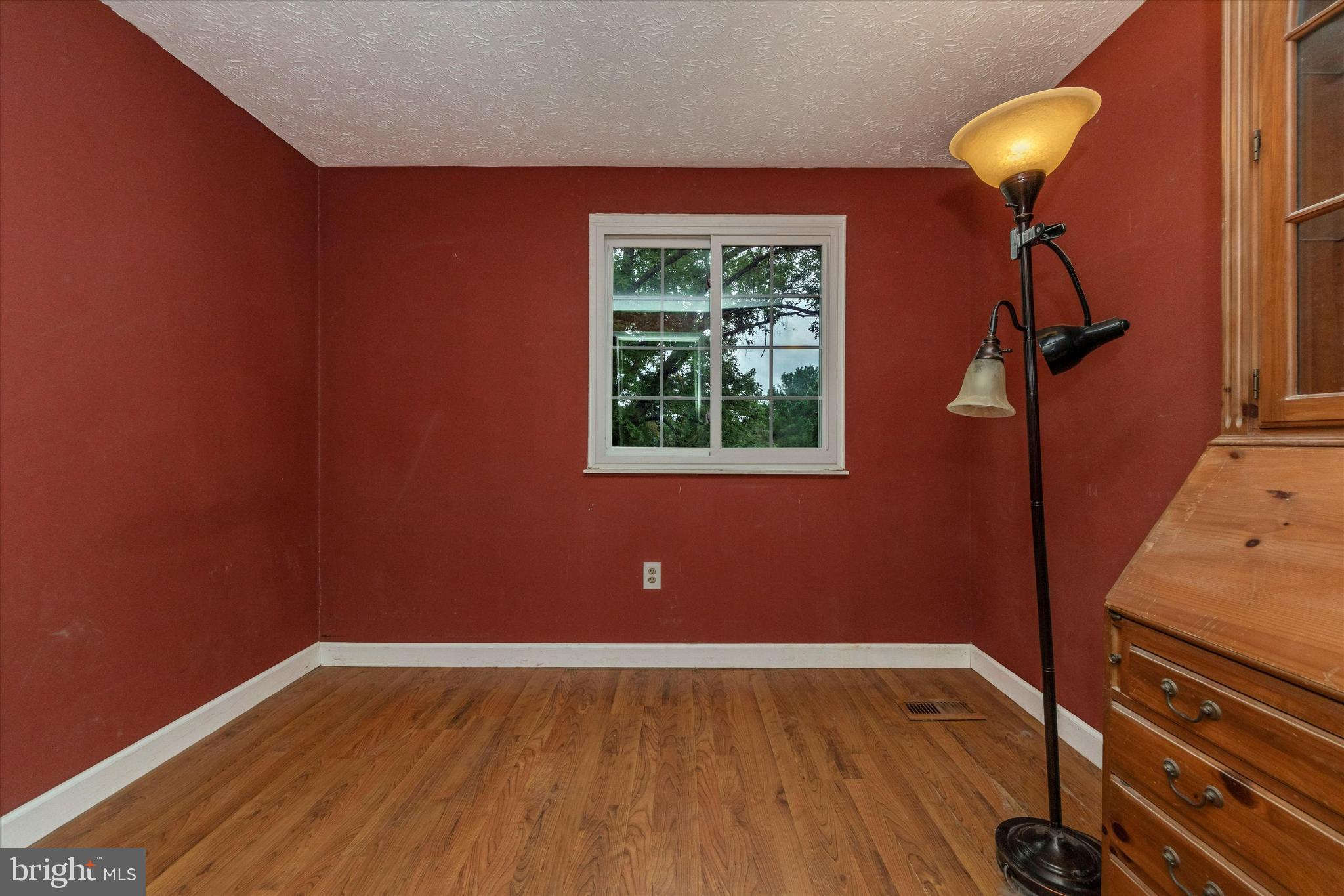 OAK SPRINGS - Residential