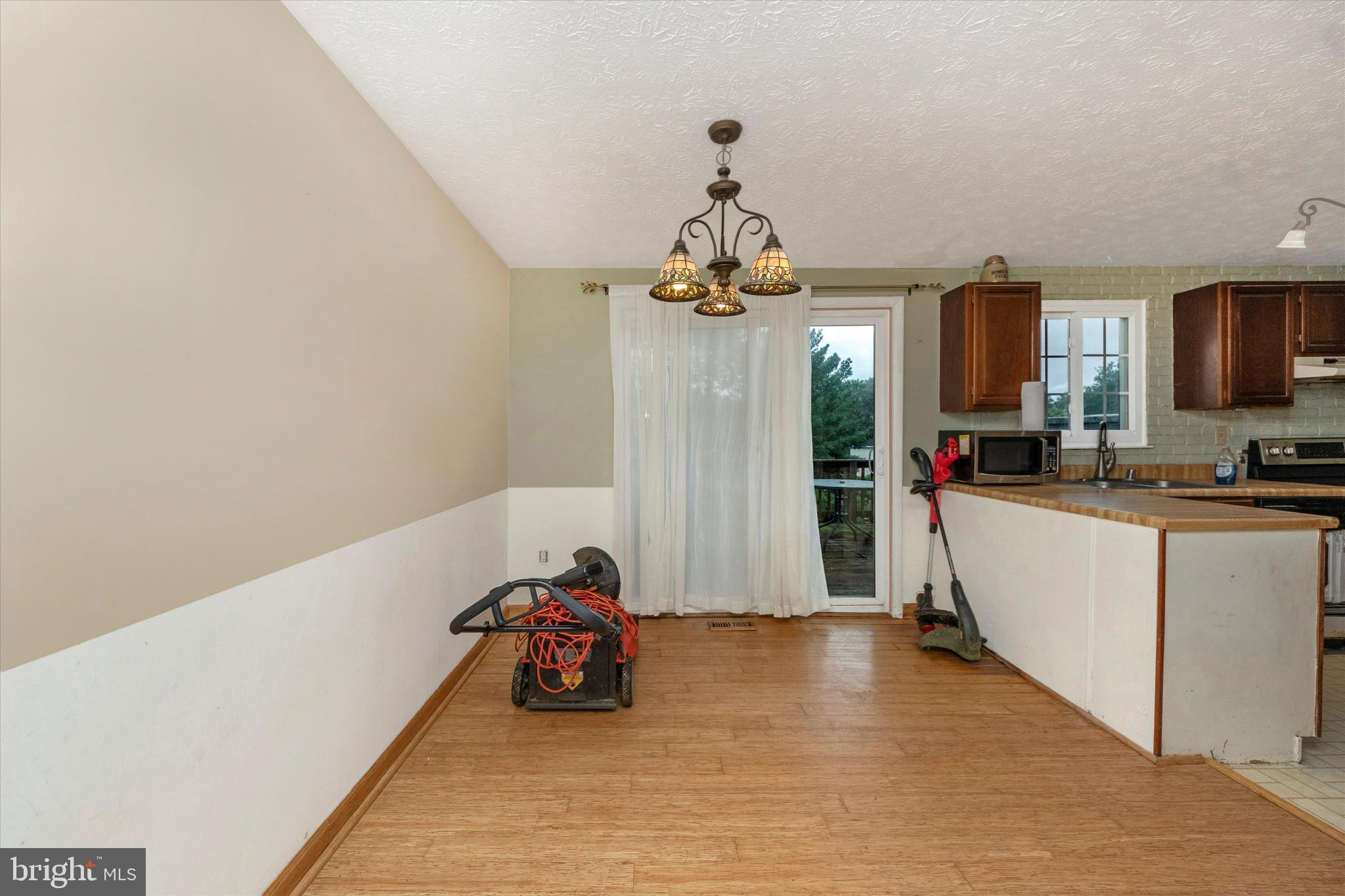 OAK SPRINGS - Residential