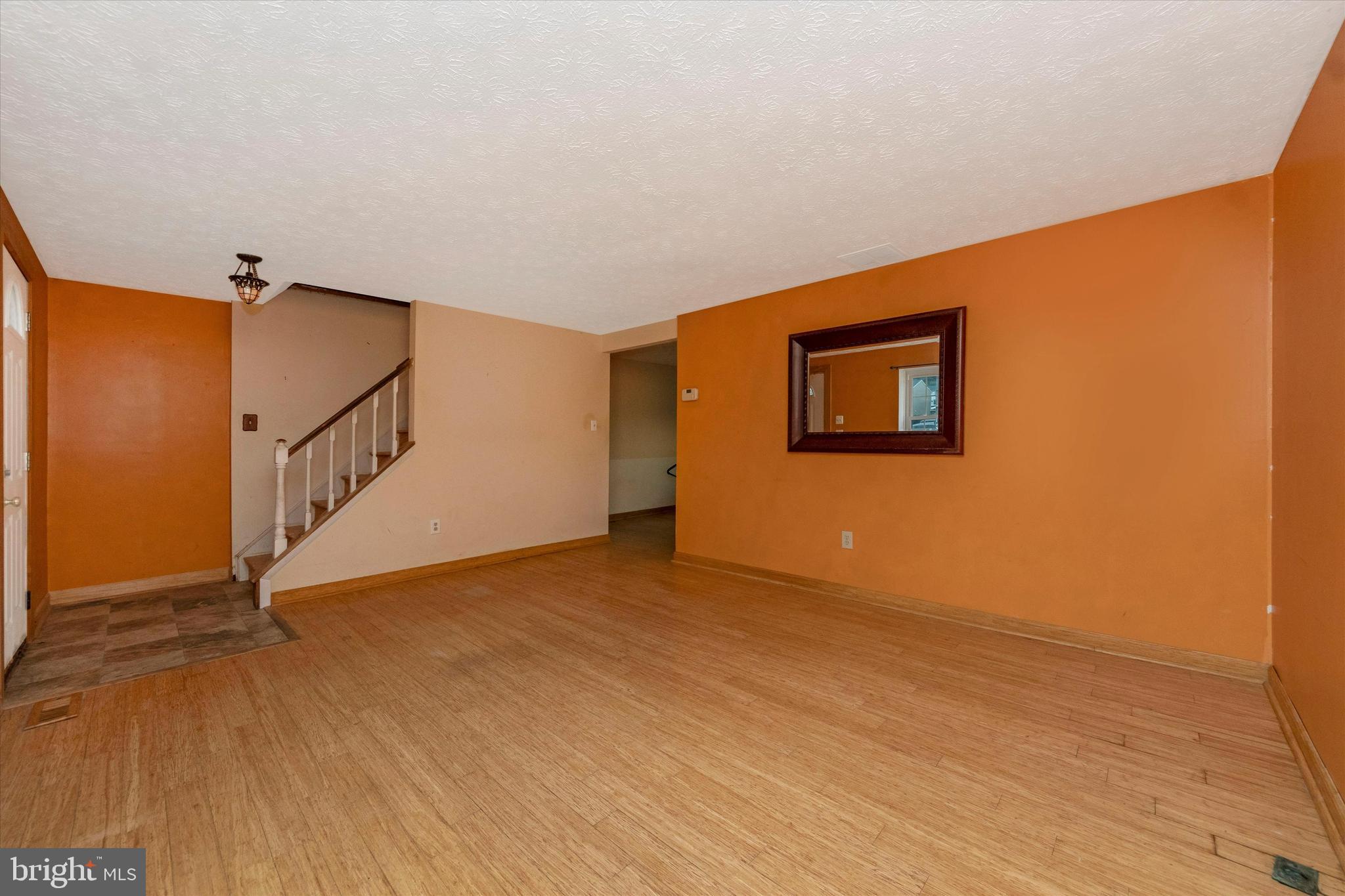 OAK SPRINGS - Residential