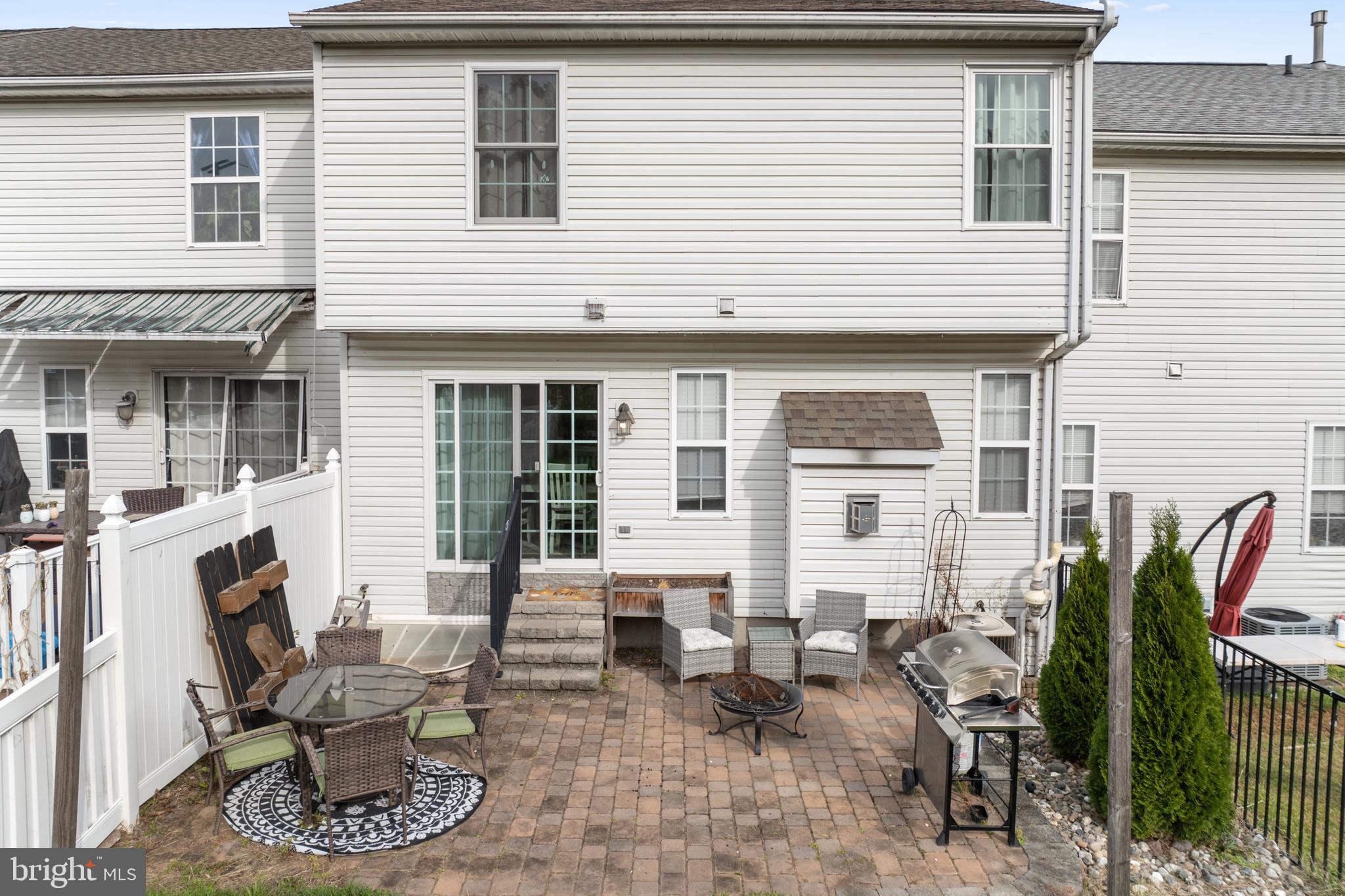 FORREST VIEW - Residential