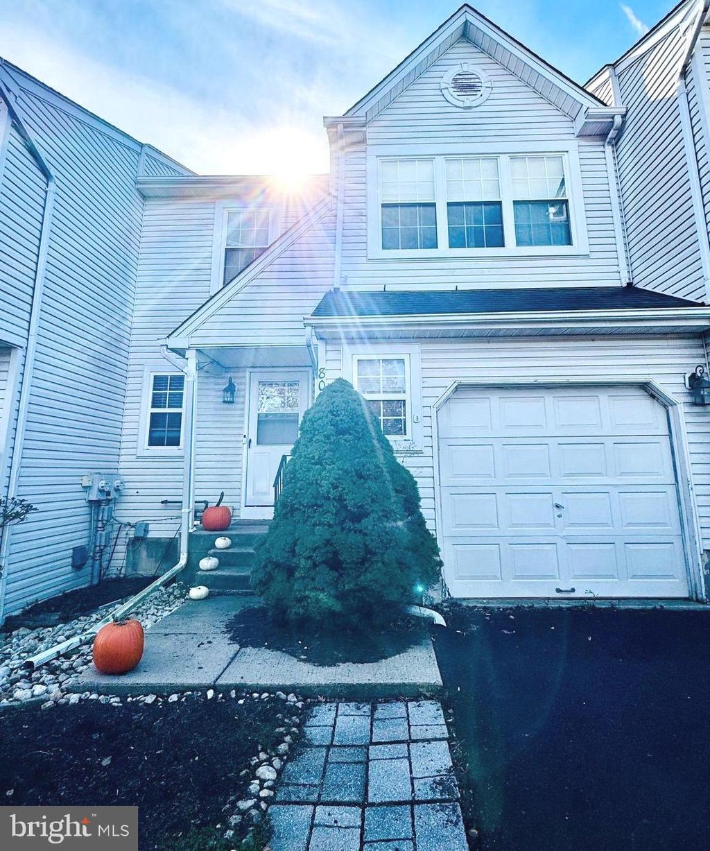 Photo of 805 Evergreen Circle, TELFORD, PA 18969 (MLS # PAMC2159920)