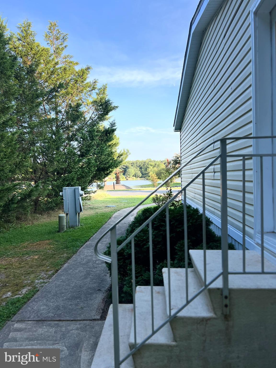 HEBRON WOODS - Residential