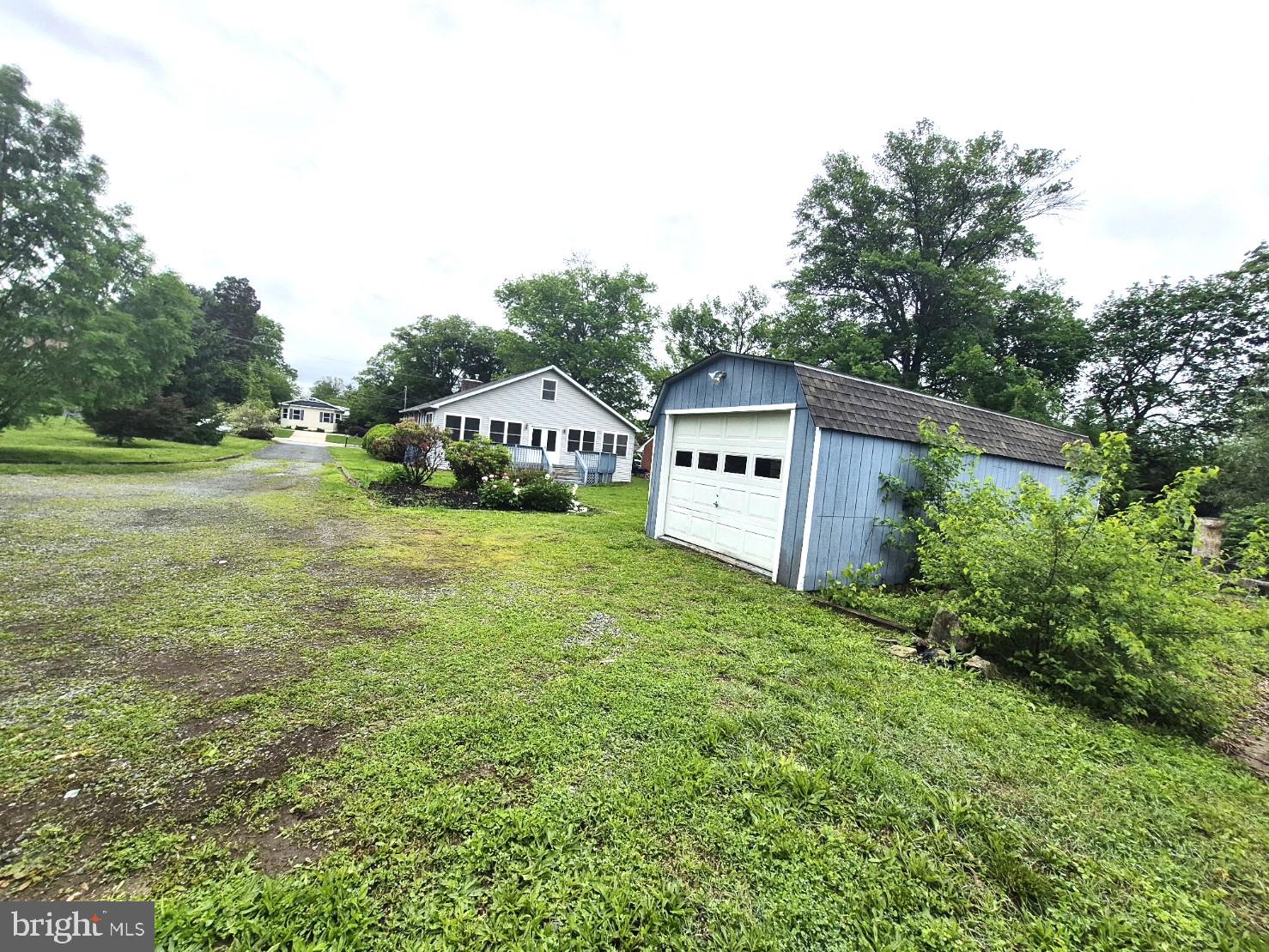 912 MAIN STREET