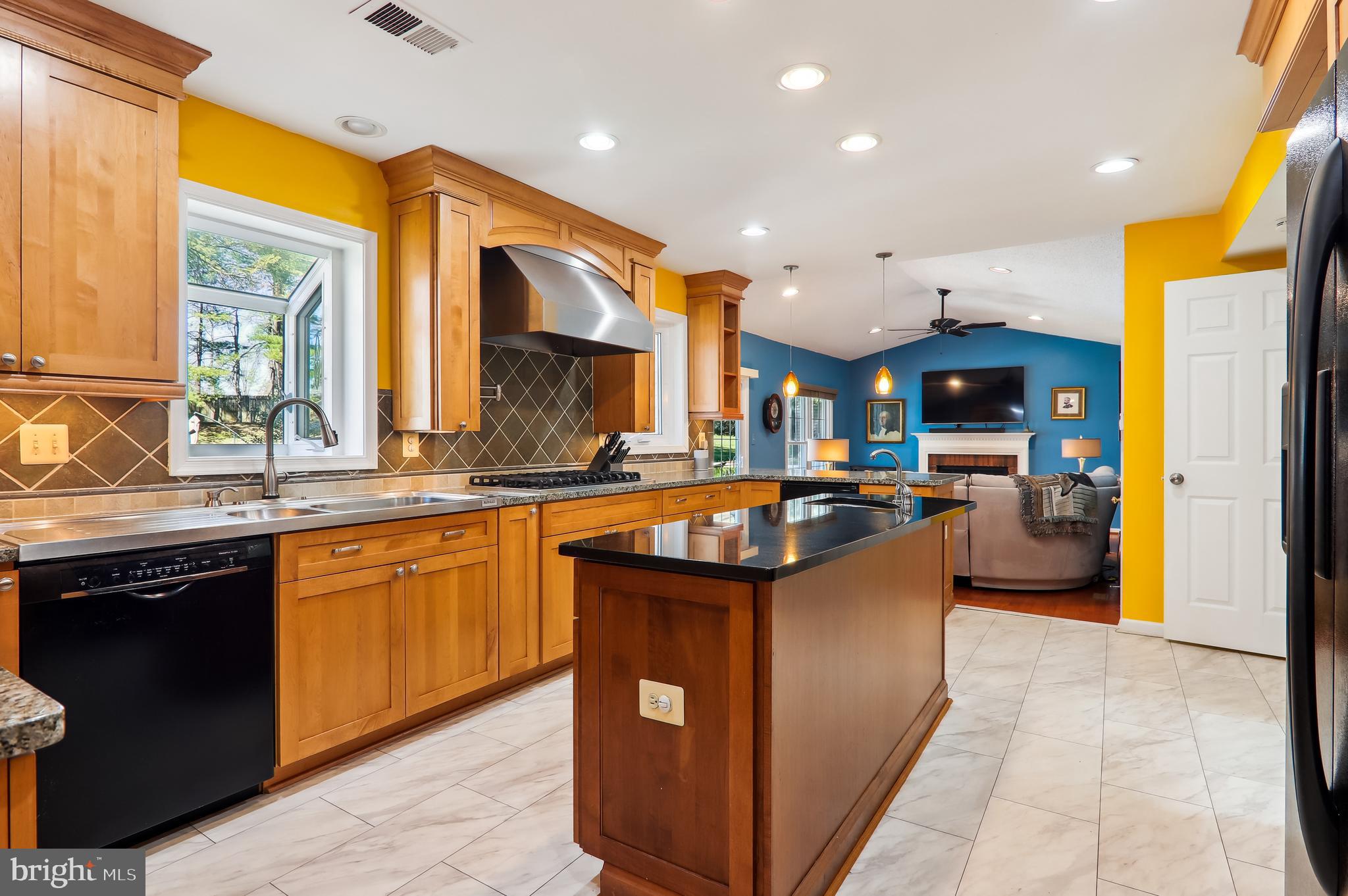 MIDDLEBRIDGE - Residential