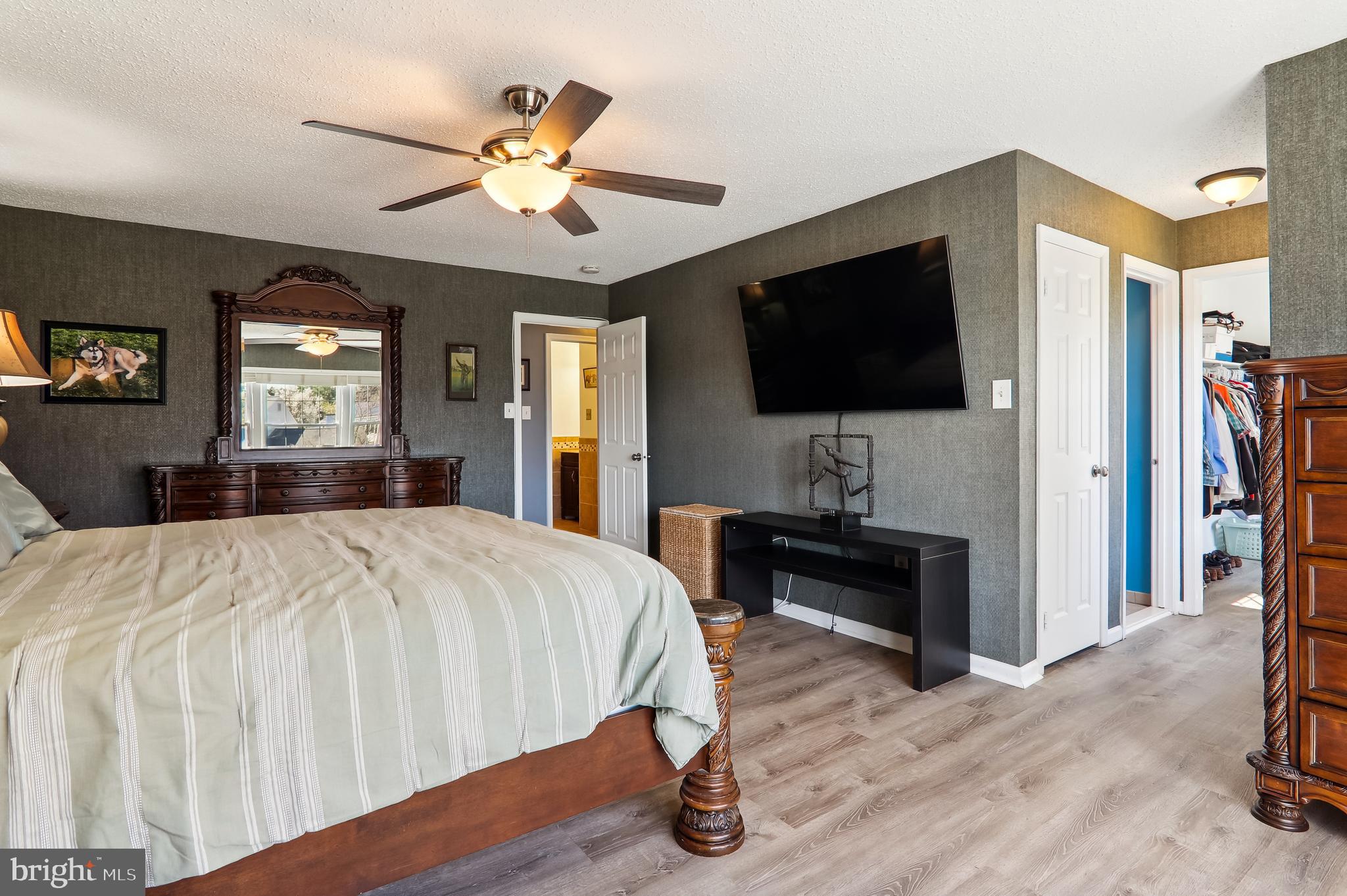 MIDDLEBRIDGE - Residential