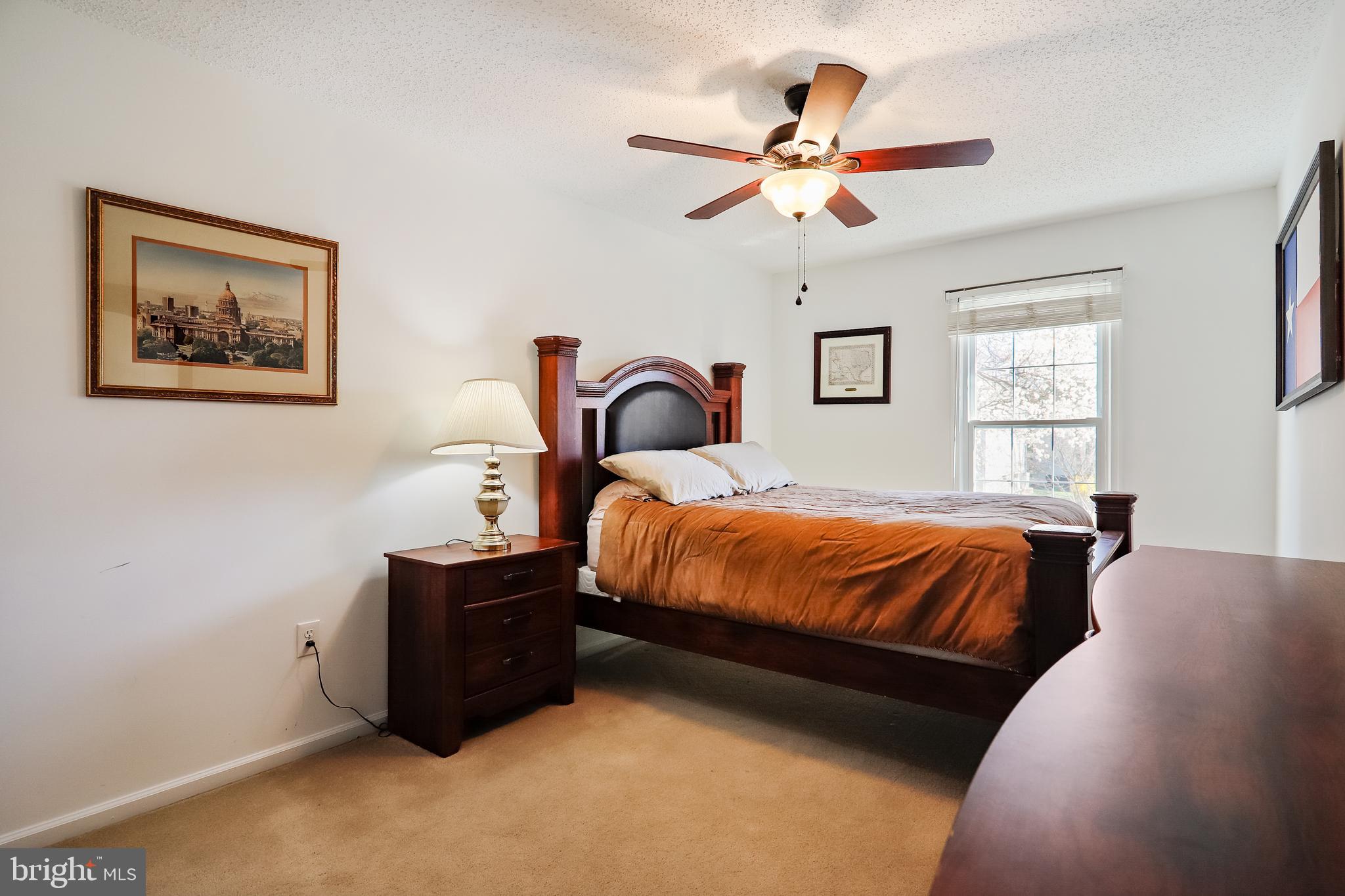 MIDDLEBRIDGE - Residential