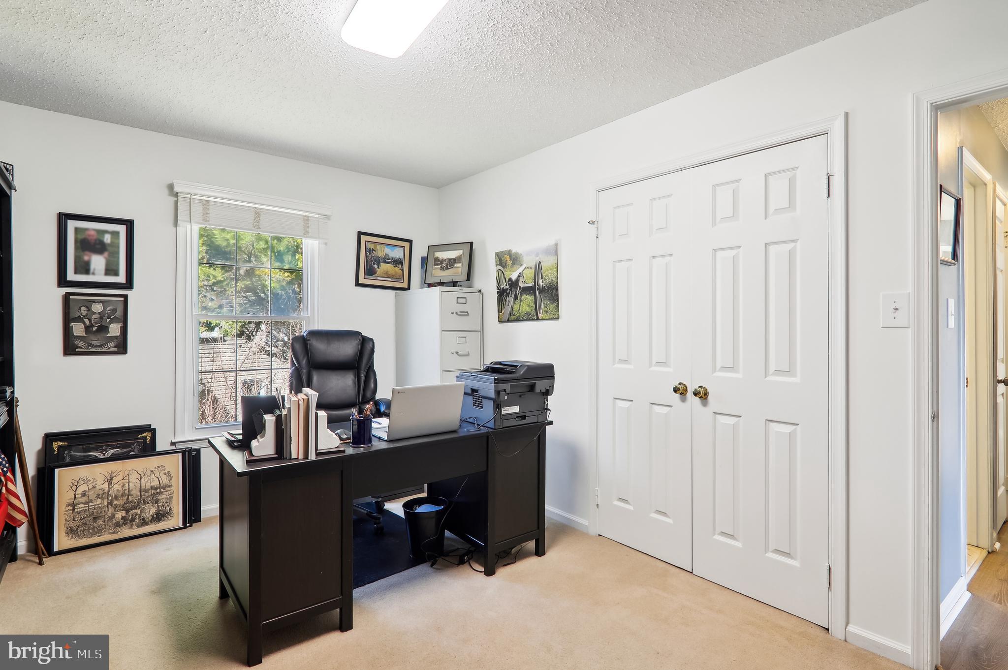 MIDDLEBRIDGE - Residential