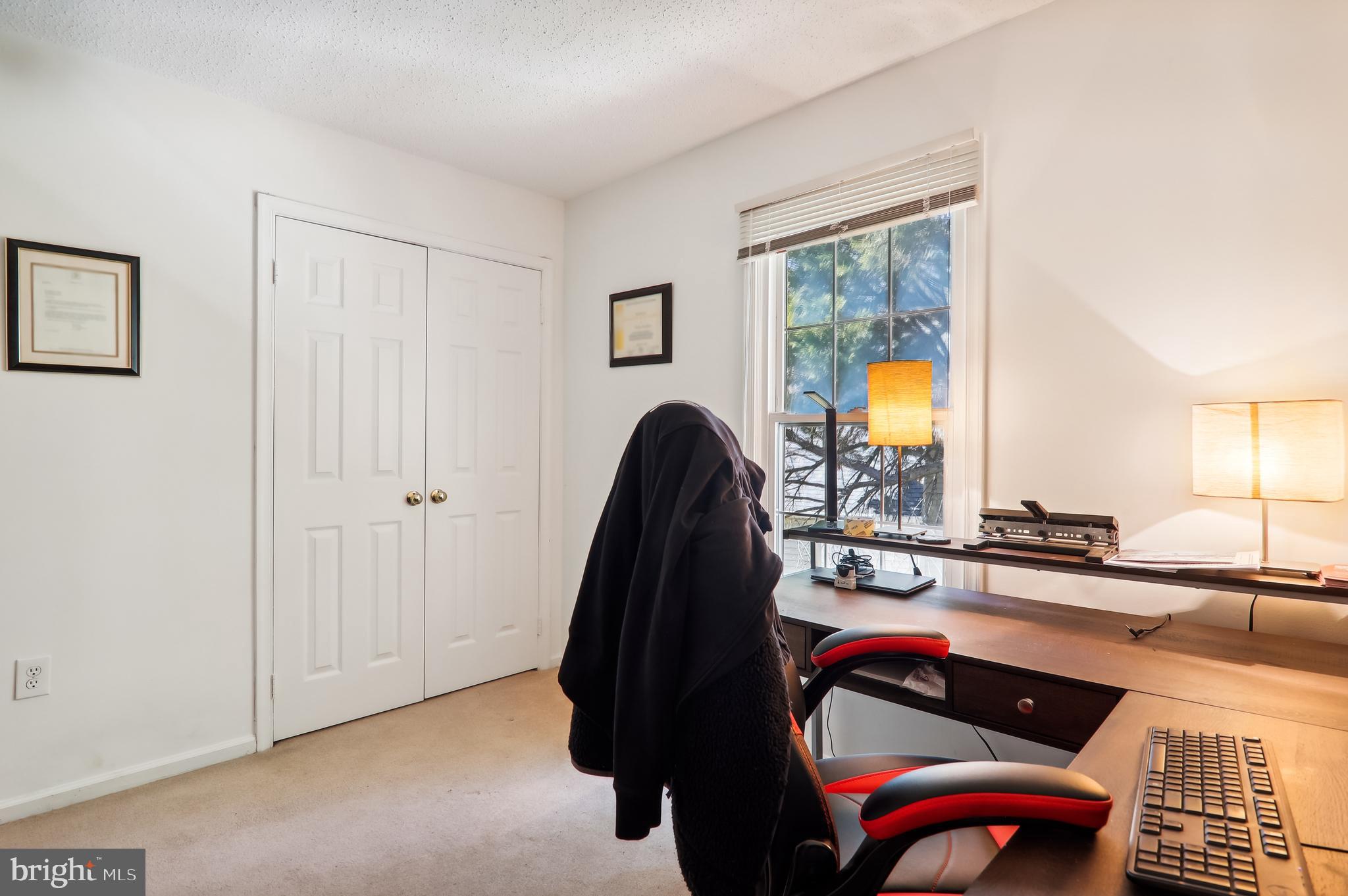 MIDDLEBRIDGE - Residential