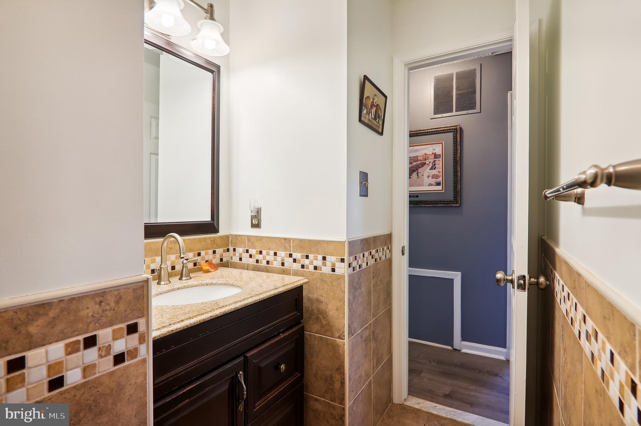 MIDDLEBRIDGE - Residential