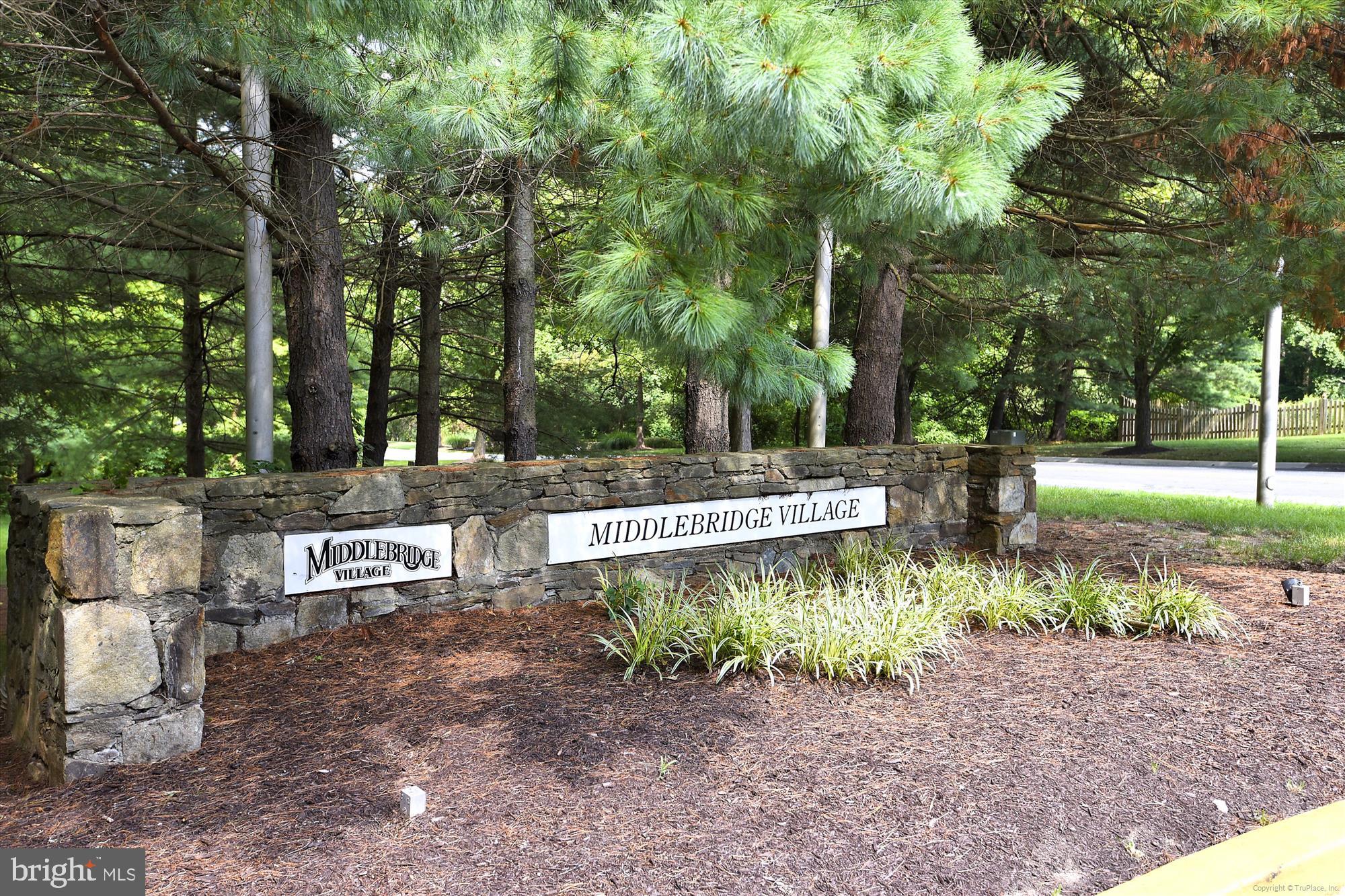 MIDDLEBRIDGE - Residential