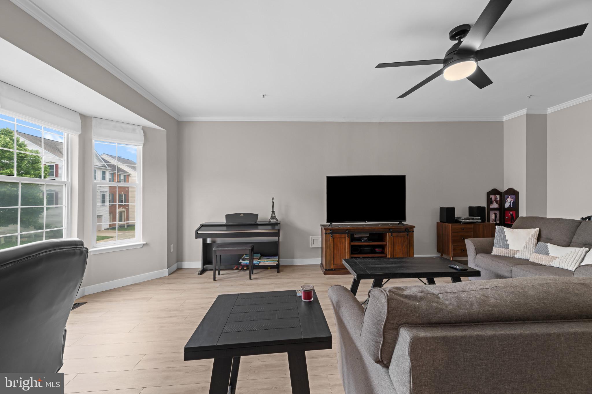 SUMMERS RUN - Residential