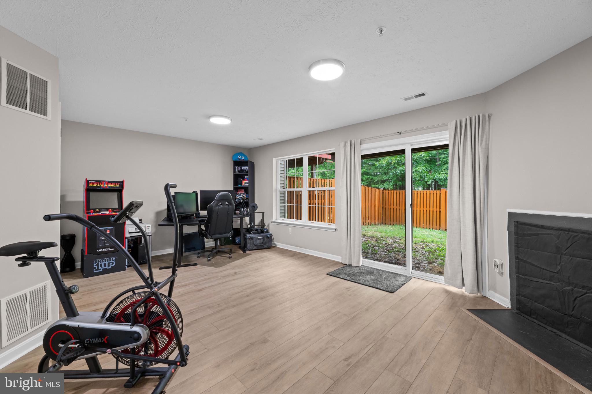 SUMMERS RUN - Residential