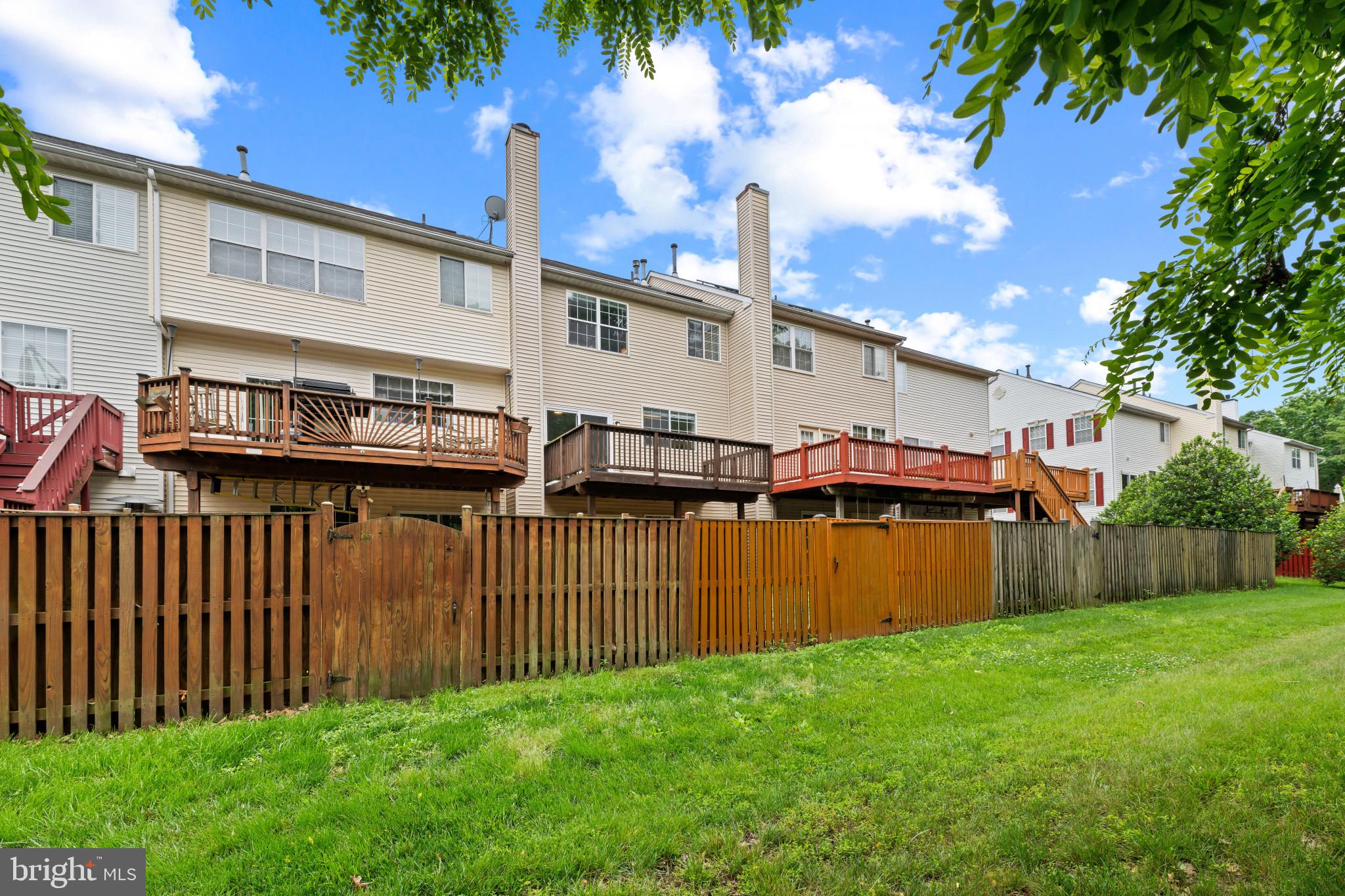SUMMERS RUN - Residential