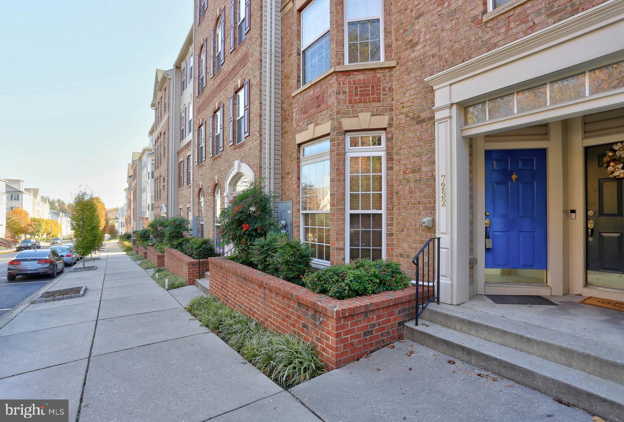 ELKRIDGE CROSSING - Residential