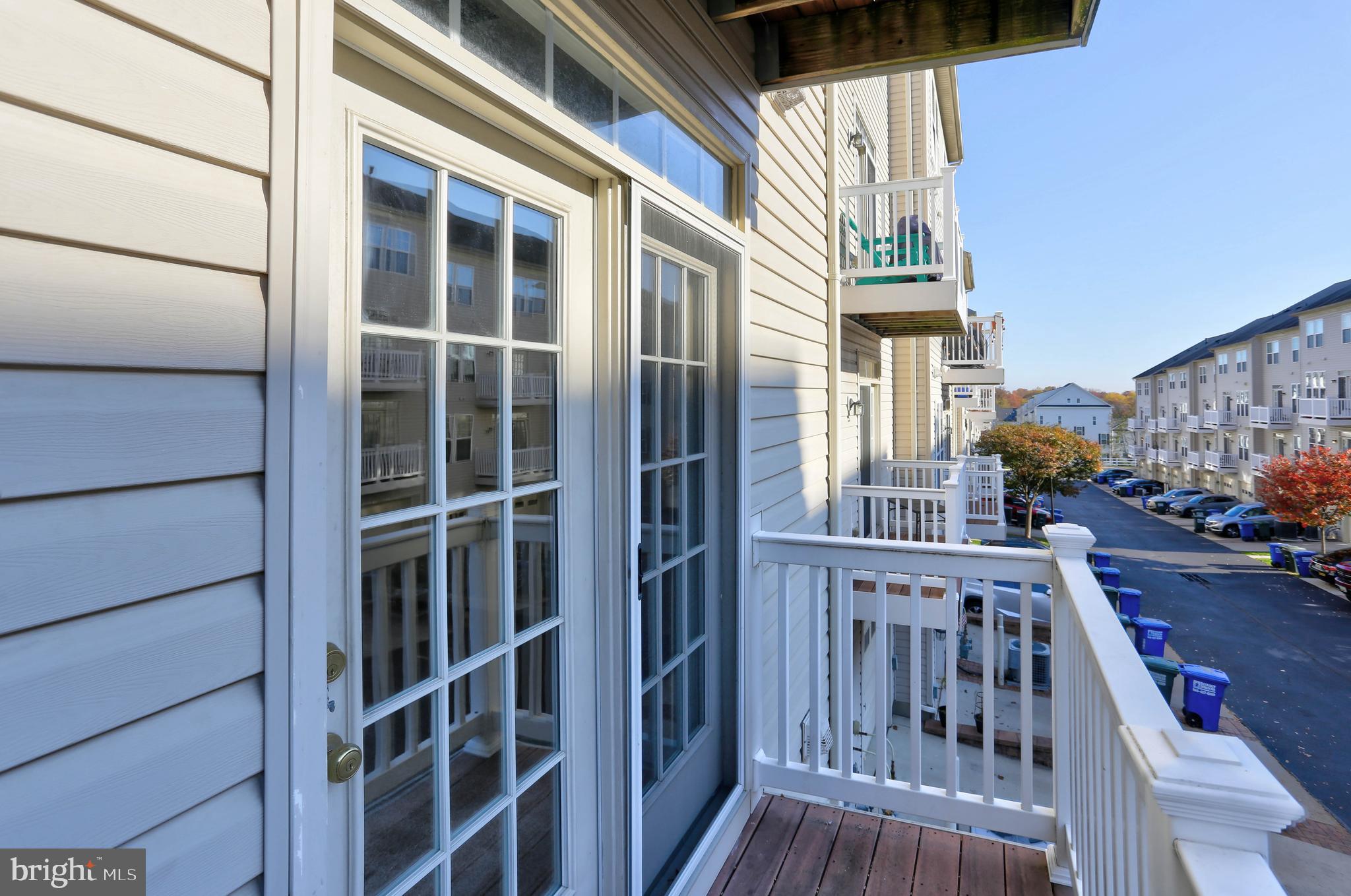 ELKRIDGE CROSSING - Residential