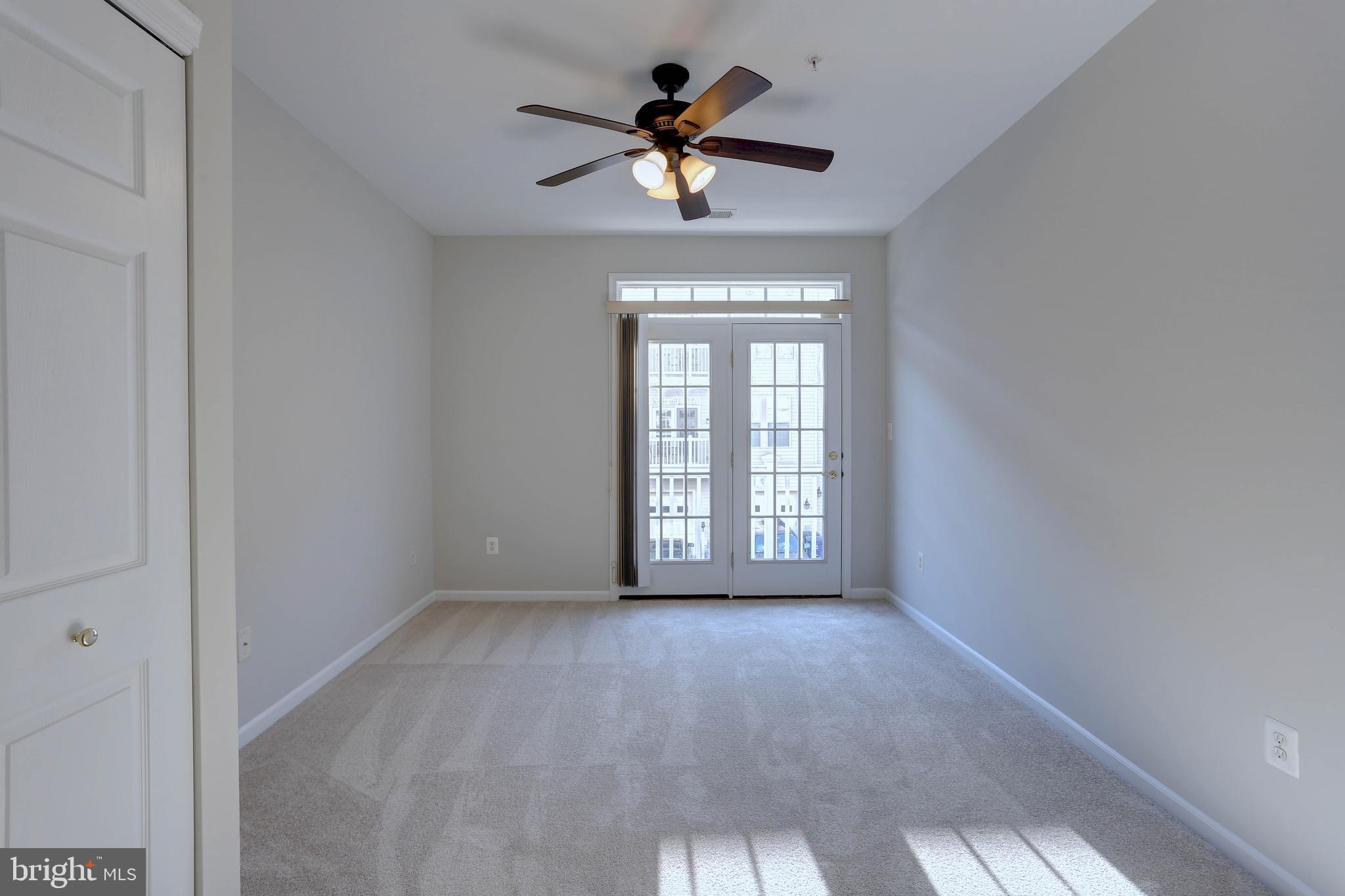 ELKRIDGE CROSSING - Residential