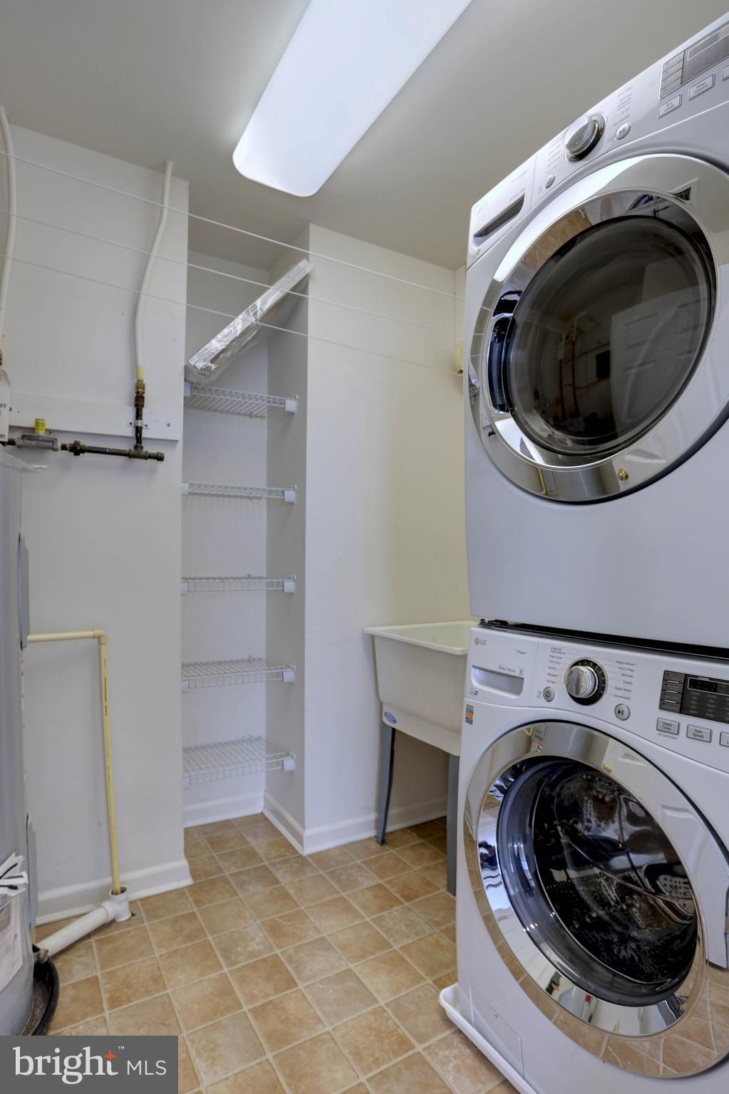 ELKRIDGE CROSSING - Residential