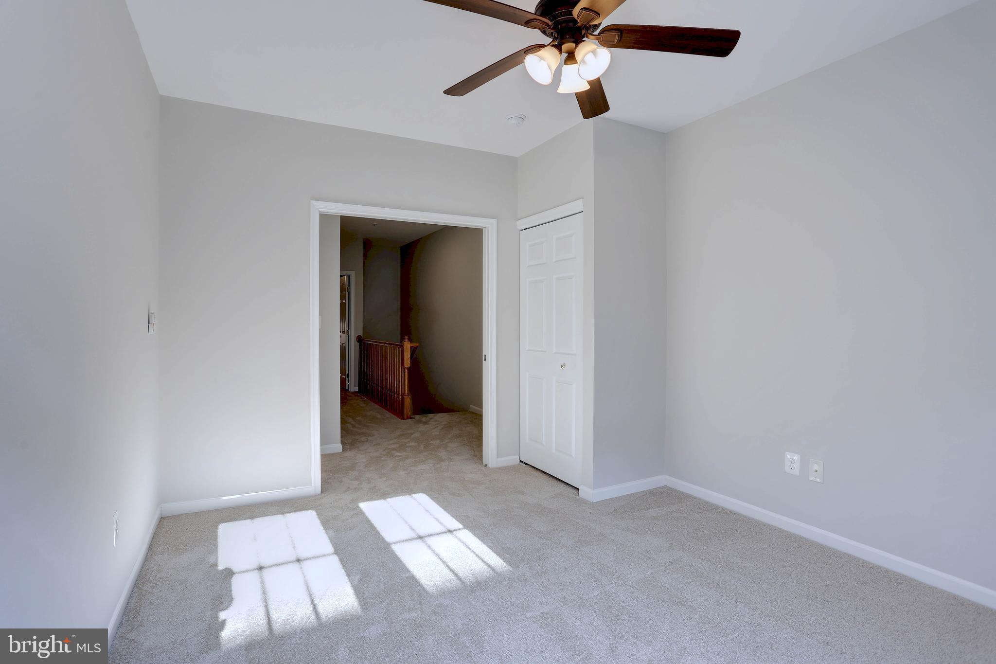 ELKRIDGE CROSSING - Residential