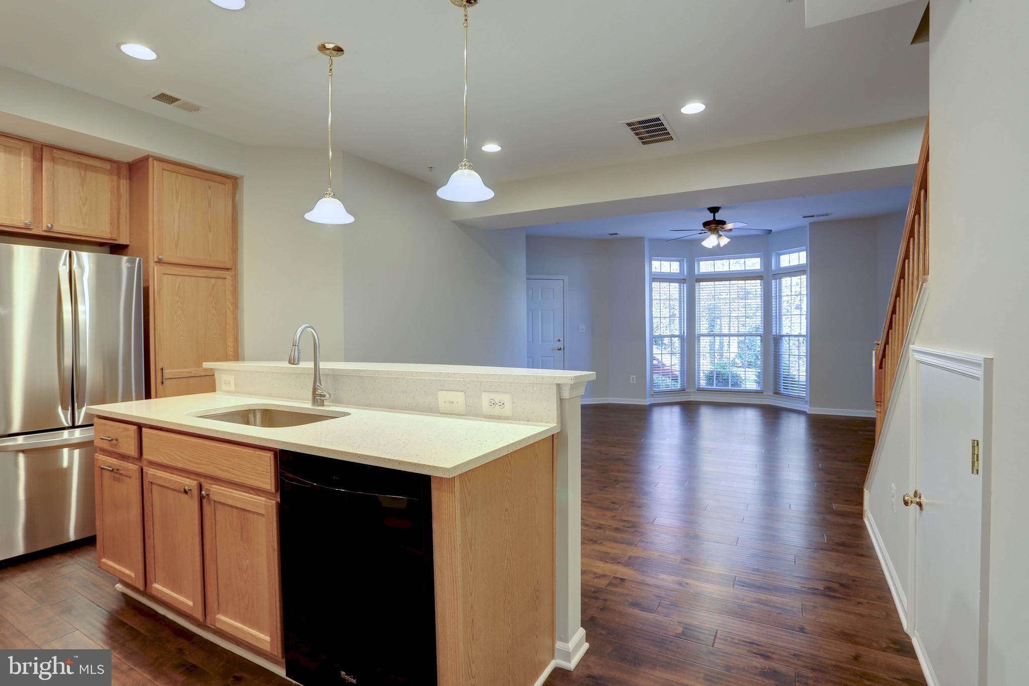 ELKRIDGE CROSSING - Residential