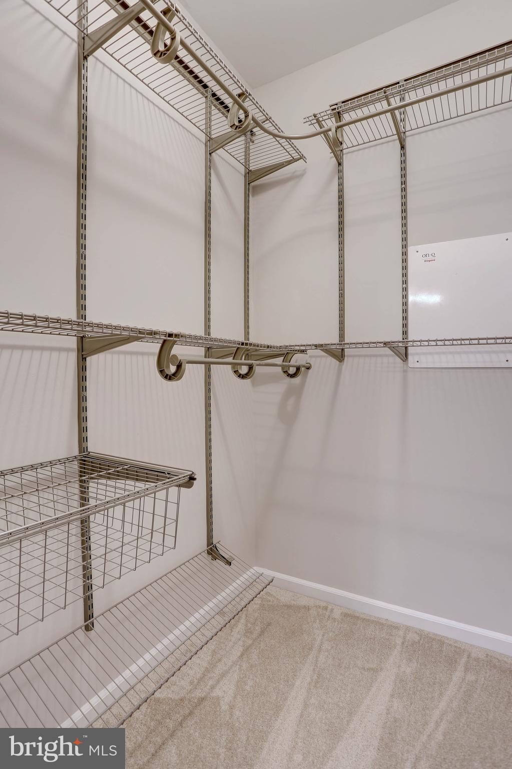 ELKRIDGE CROSSING - Residential