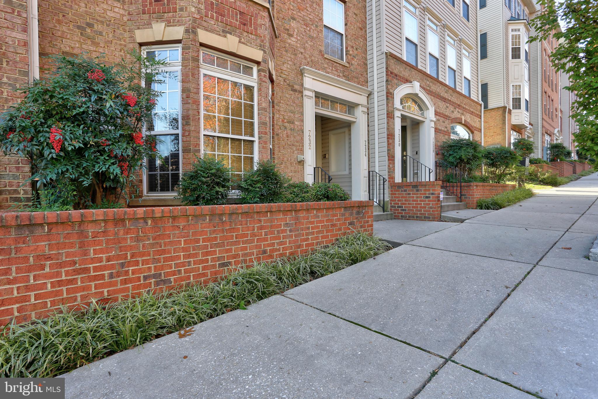 ELKRIDGE CROSSING - Residential