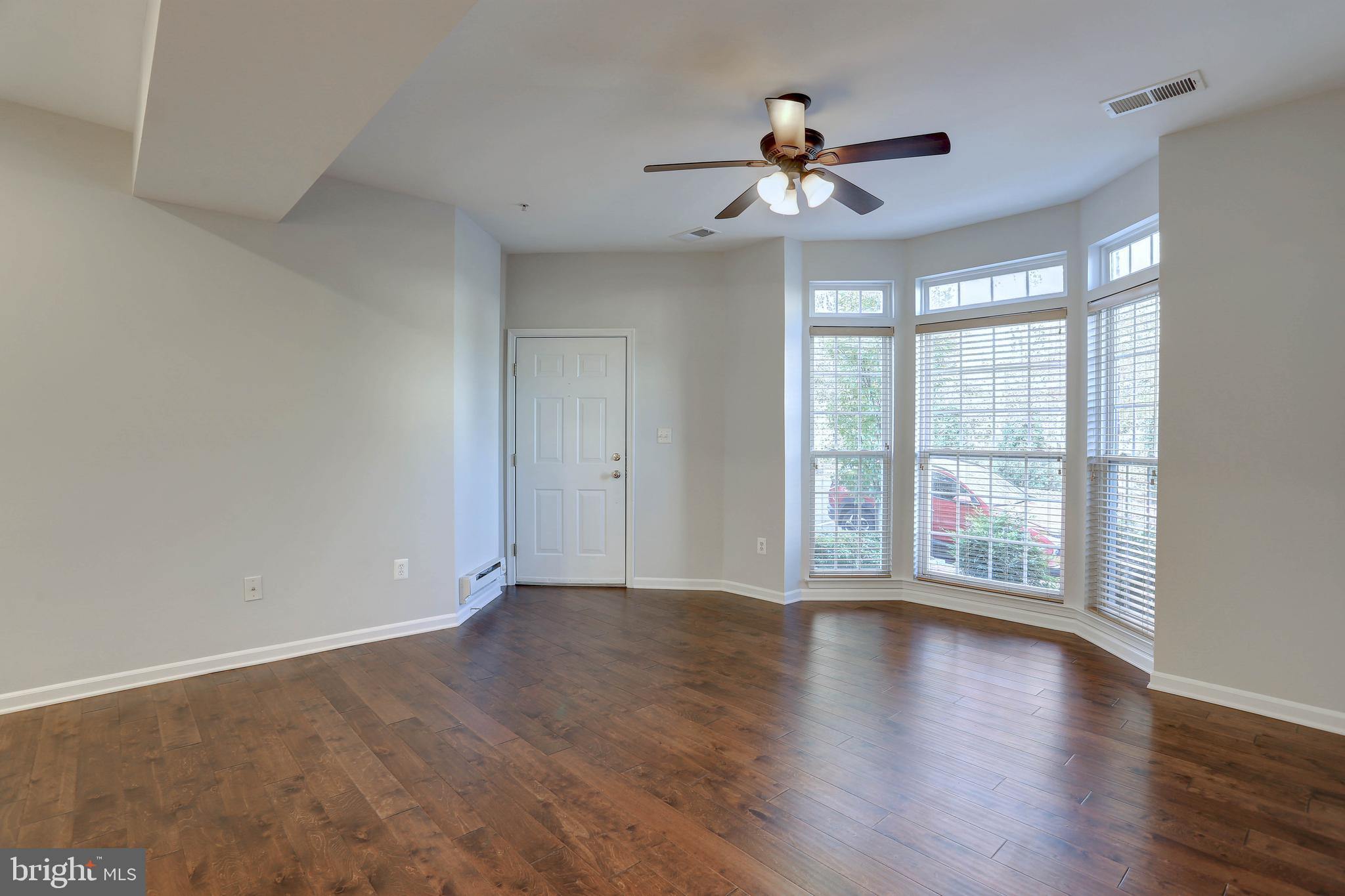 ELKRIDGE CROSSING - Residential