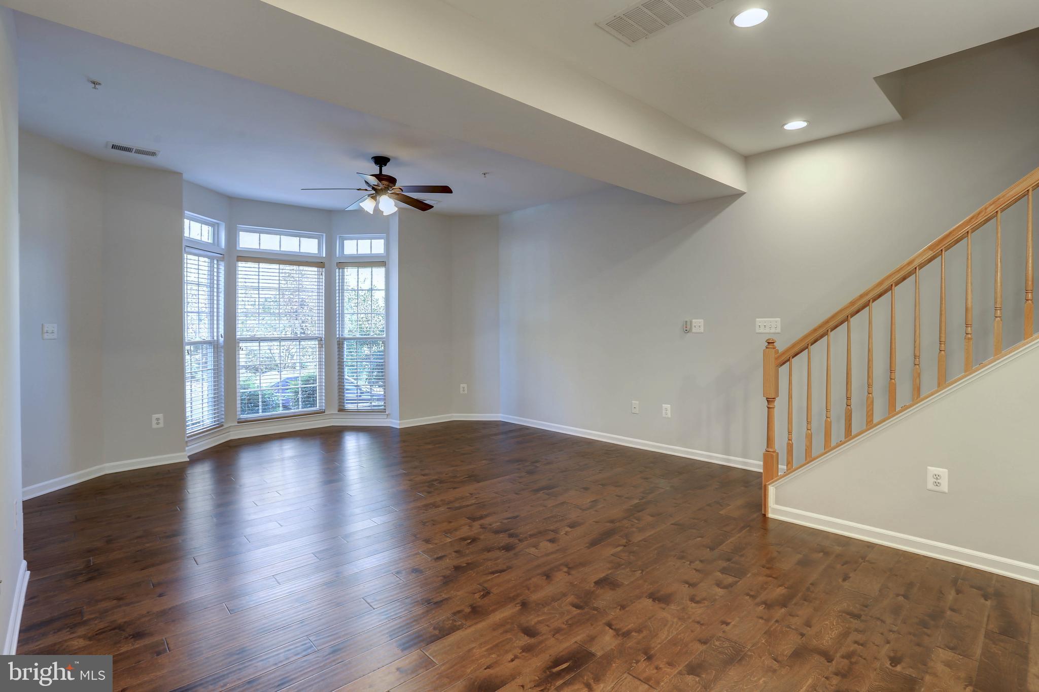 ELKRIDGE CROSSING - Residential