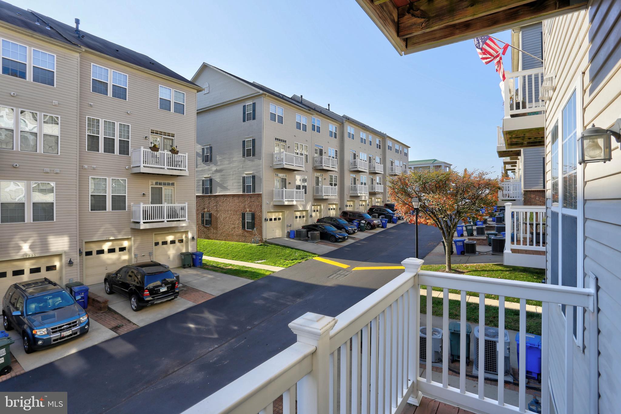 ELKRIDGE CROSSING - Residential