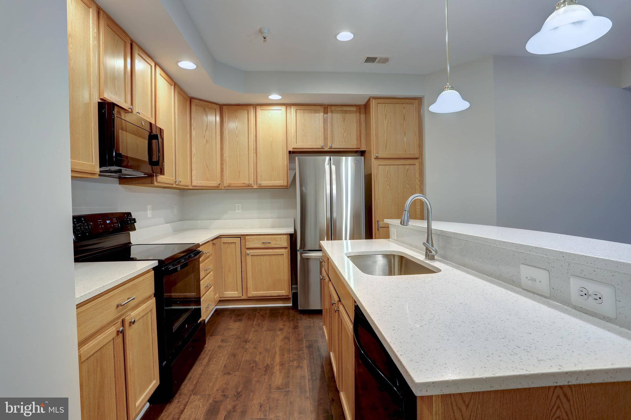 ELKRIDGE CROSSING - Residential