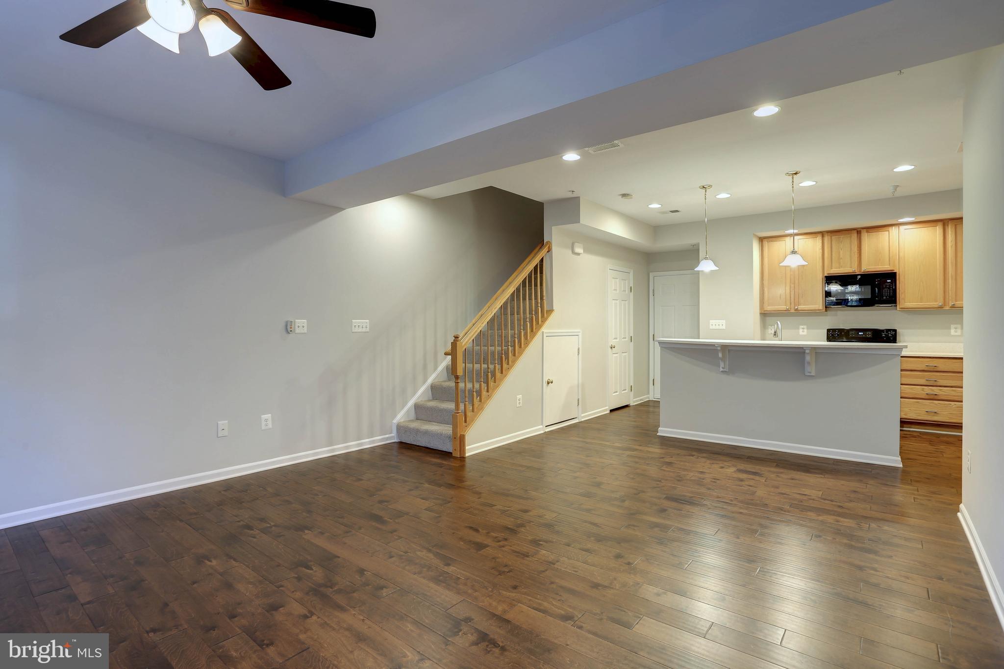 ELKRIDGE CROSSING - Residential