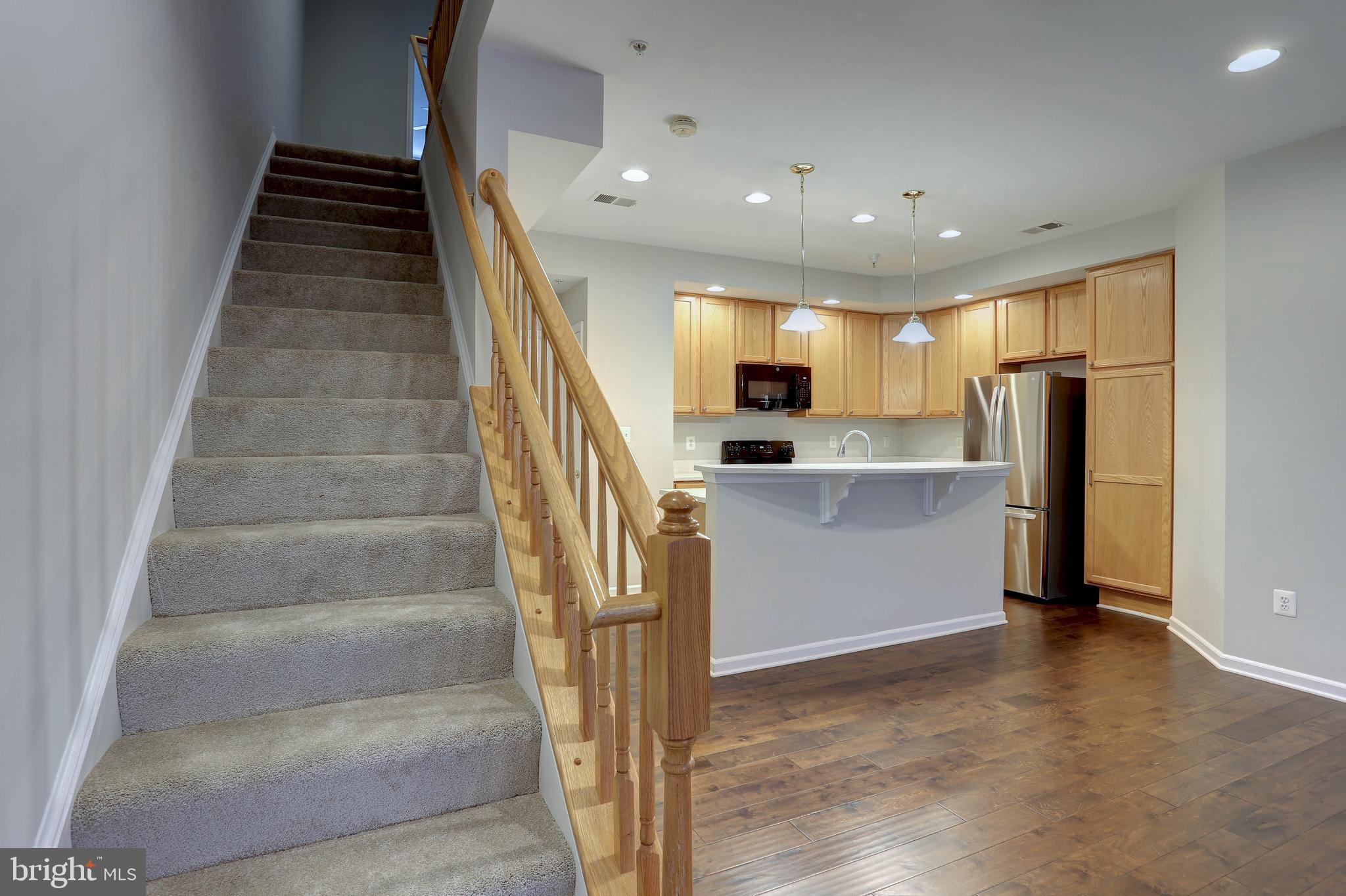 ELKRIDGE CROSSING - Residential