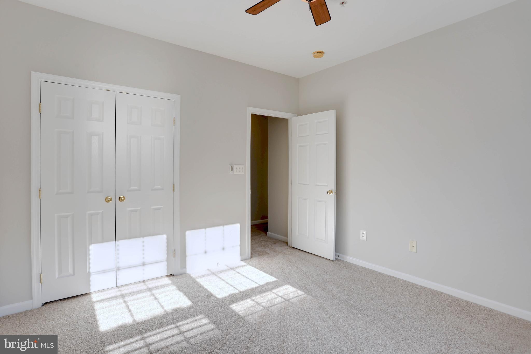 ELKRIDGE CROSSING - Residential